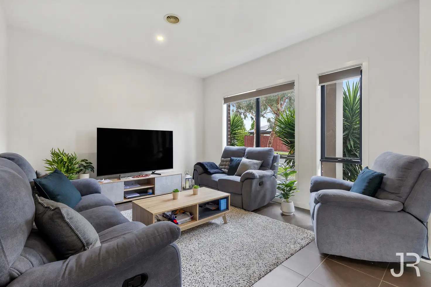 33 DONATELLO CR, Narre Warren, South East Melbourne, 0 rūma, 0 rūma horoi, House