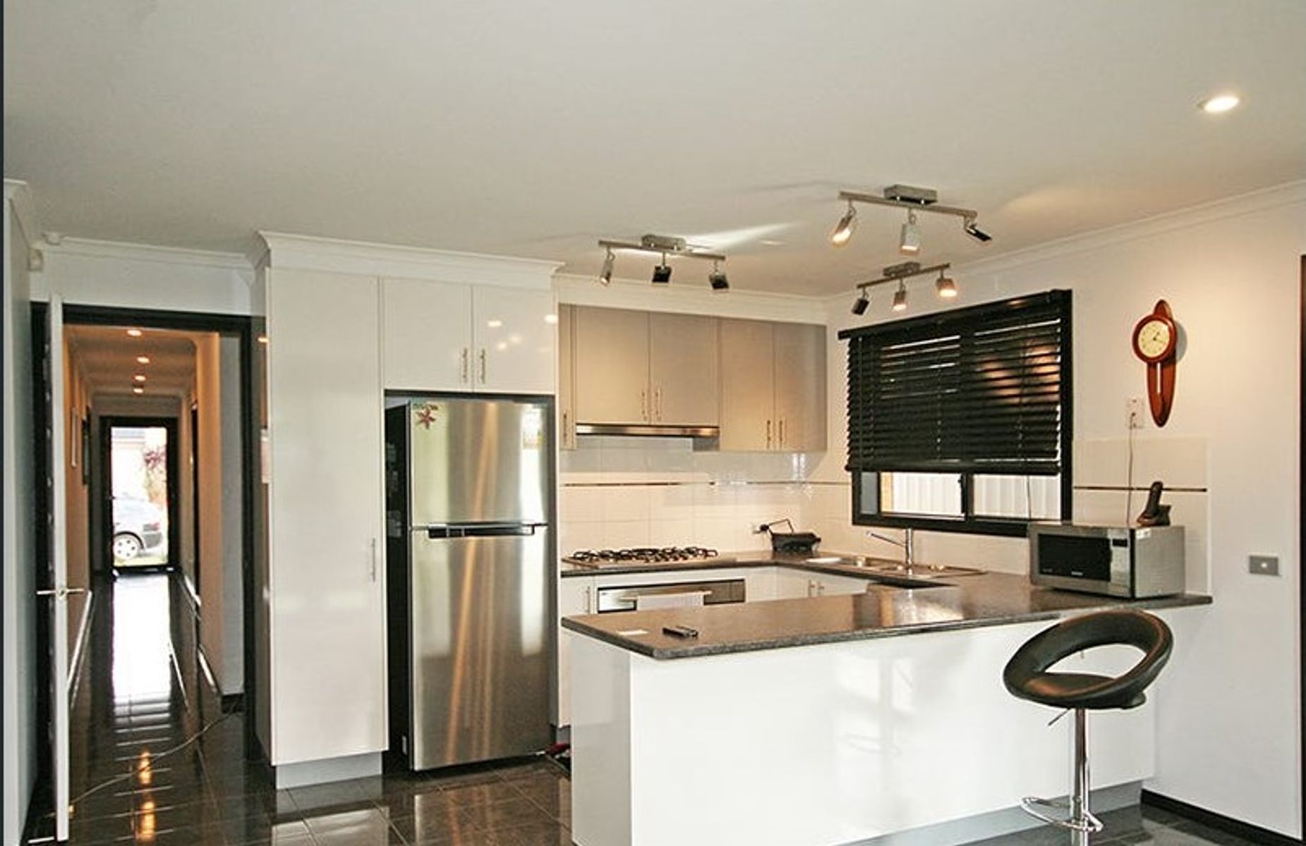 4 WILTSHIRE AV, Cranbourne East, South East Melbourne, 0 chambres, 0 salles de bain, House