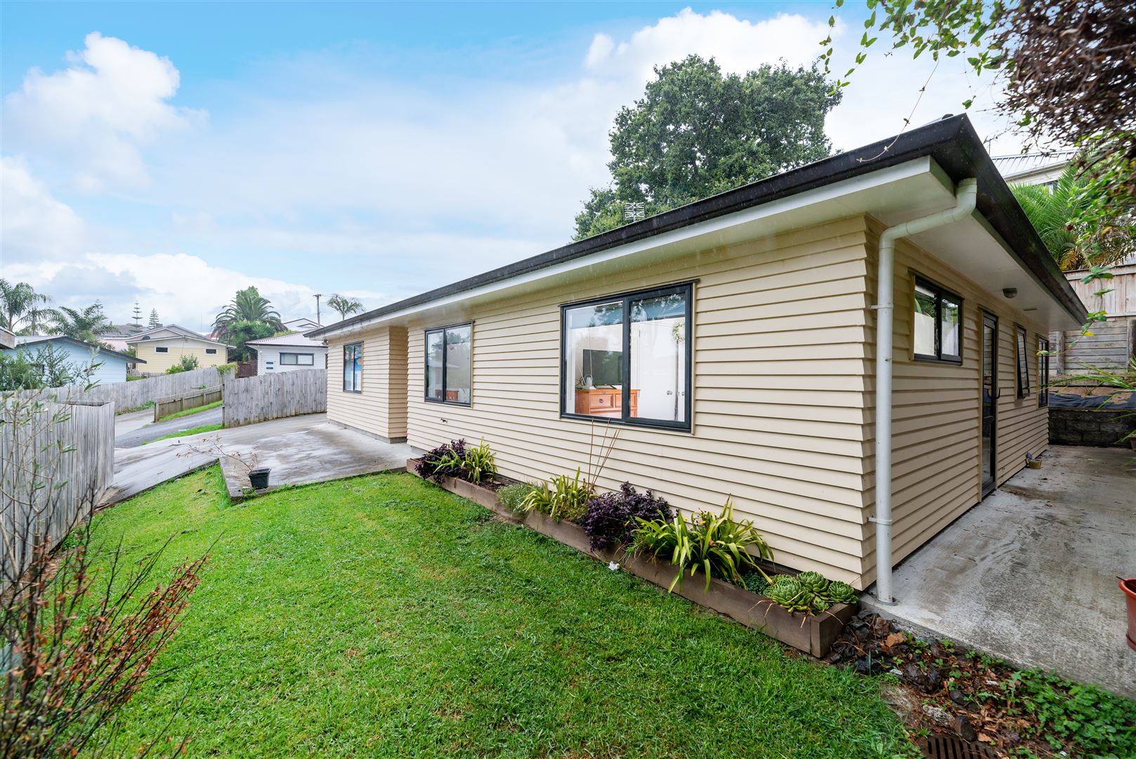 Residential  Single House Zone