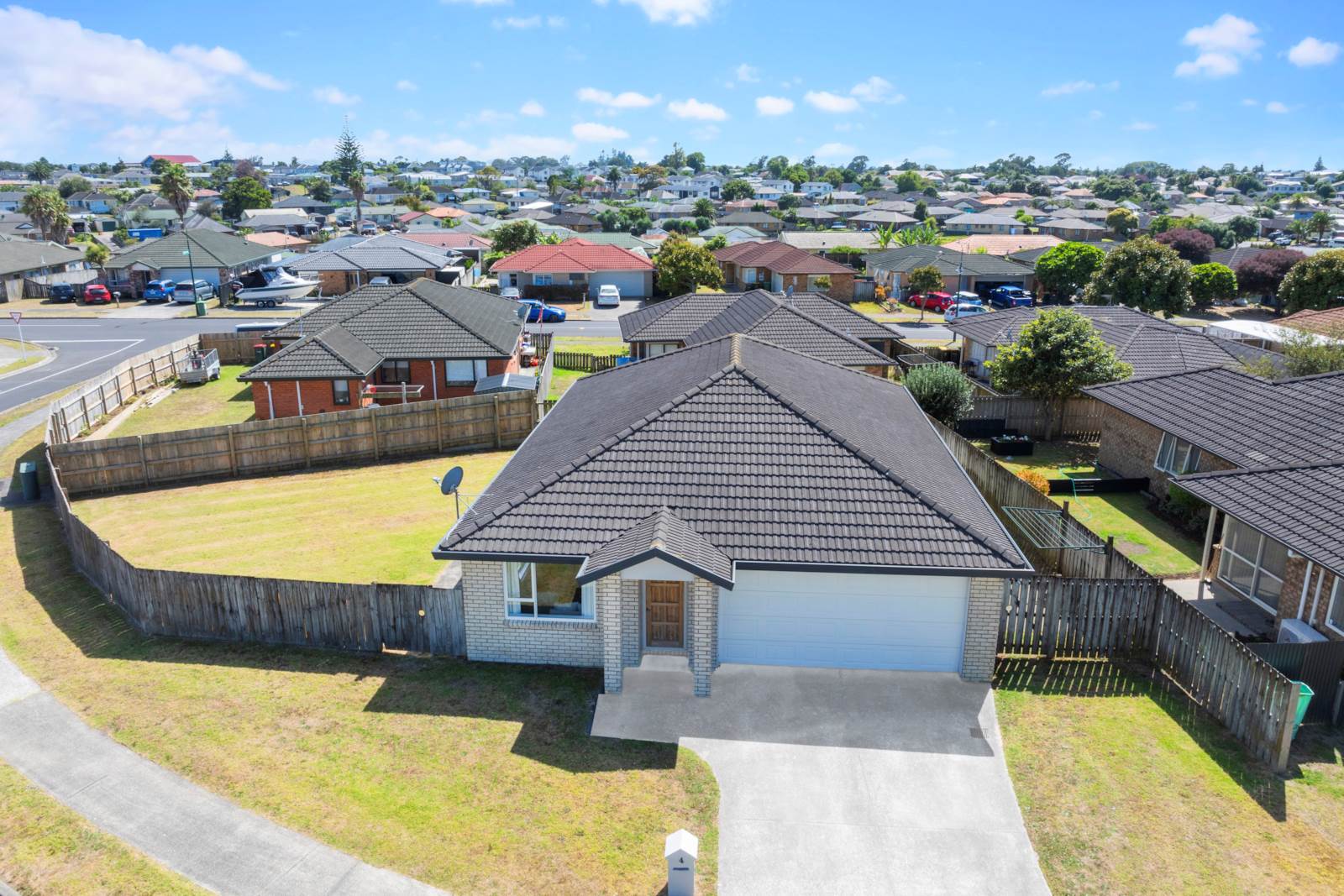 4 Waldos Way, Mangere, Manukau City, 5 Kuwarto, 2 Banyo, House