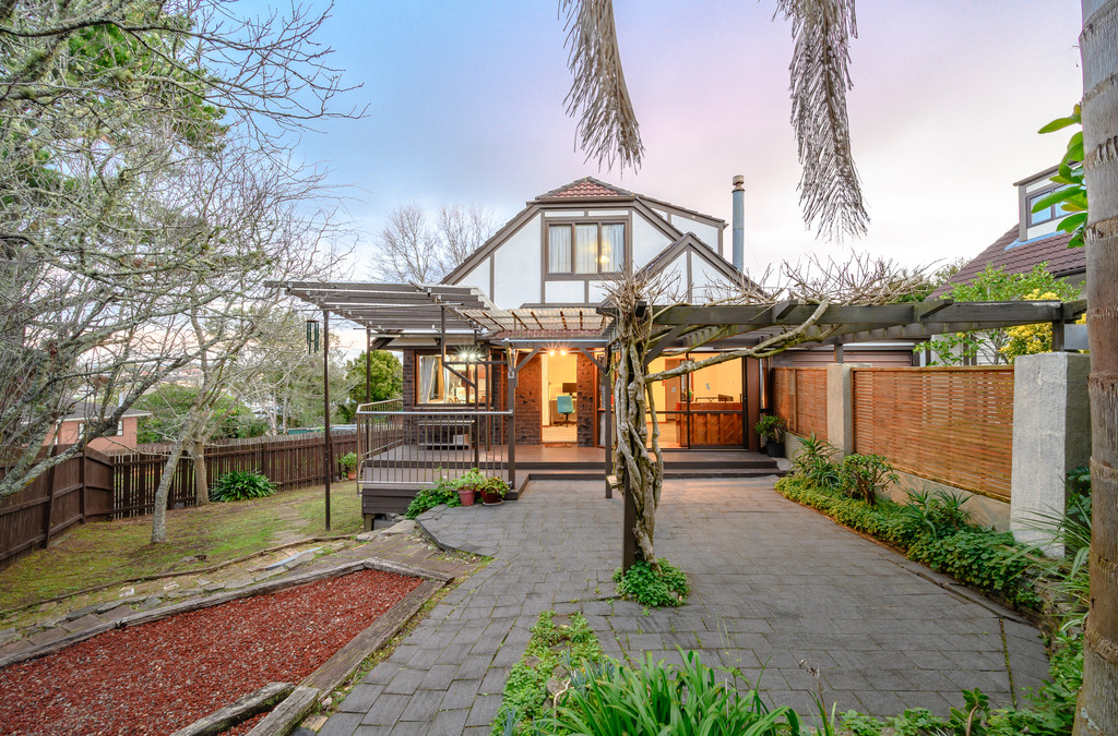Residential  Mixed Housing Suburban Zone