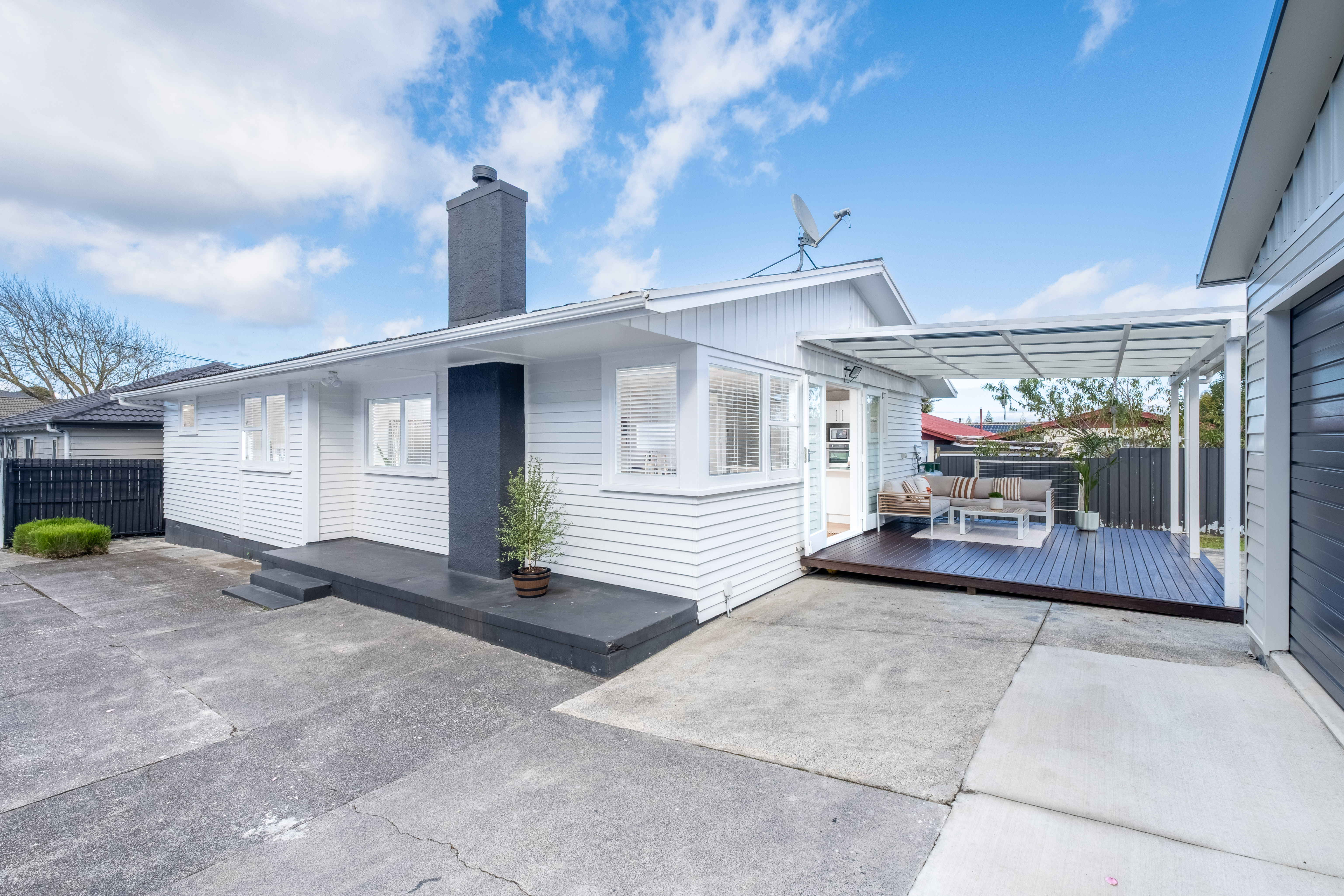 8a Grande Vue Road, Papatoetoe, Manukau City, 4 Kuwarto, 1 Banyo, House