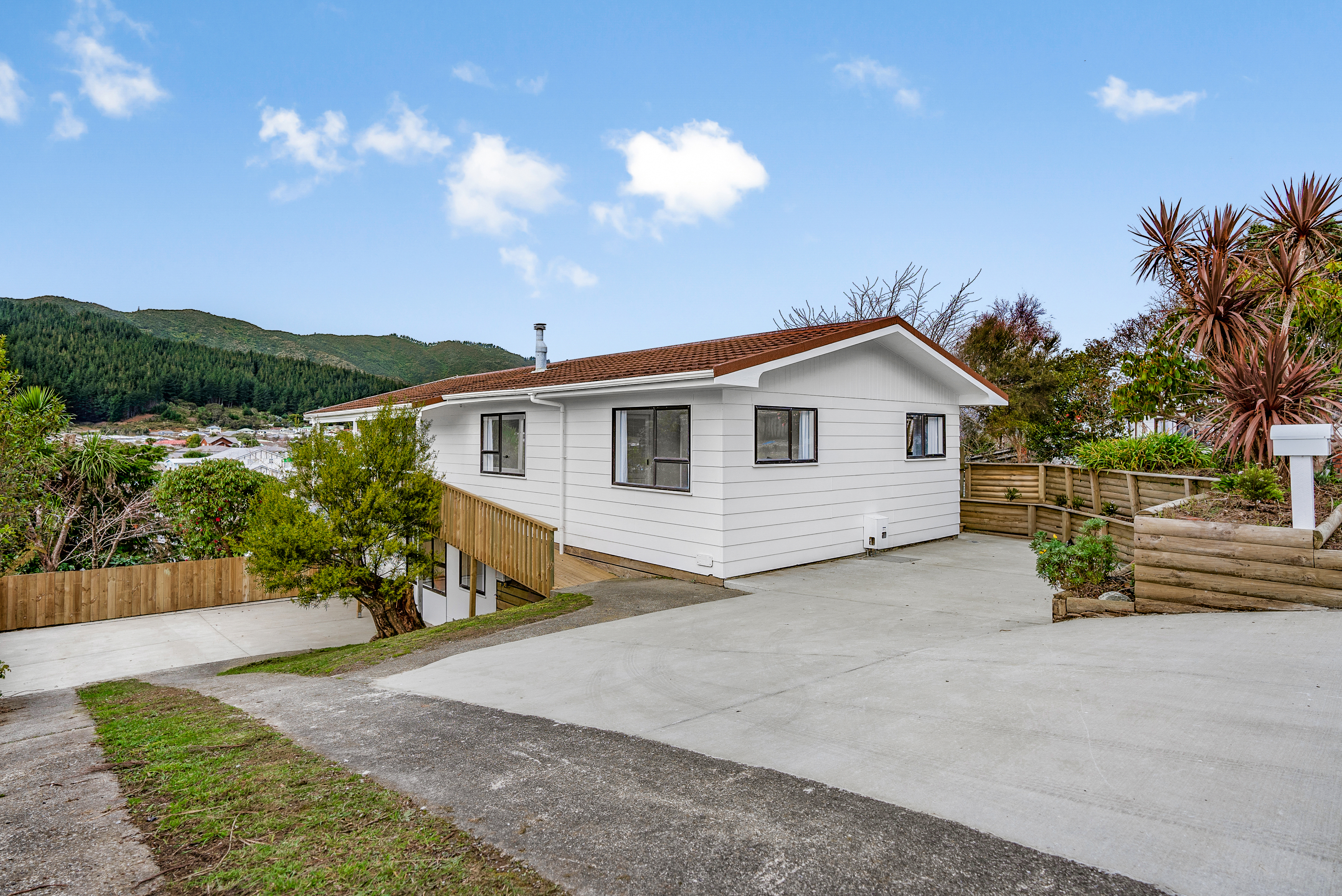 9 Naseby Grove, Wainuiomata, Lower Hutt, 4 Kuwarto, 1 Banyo, House