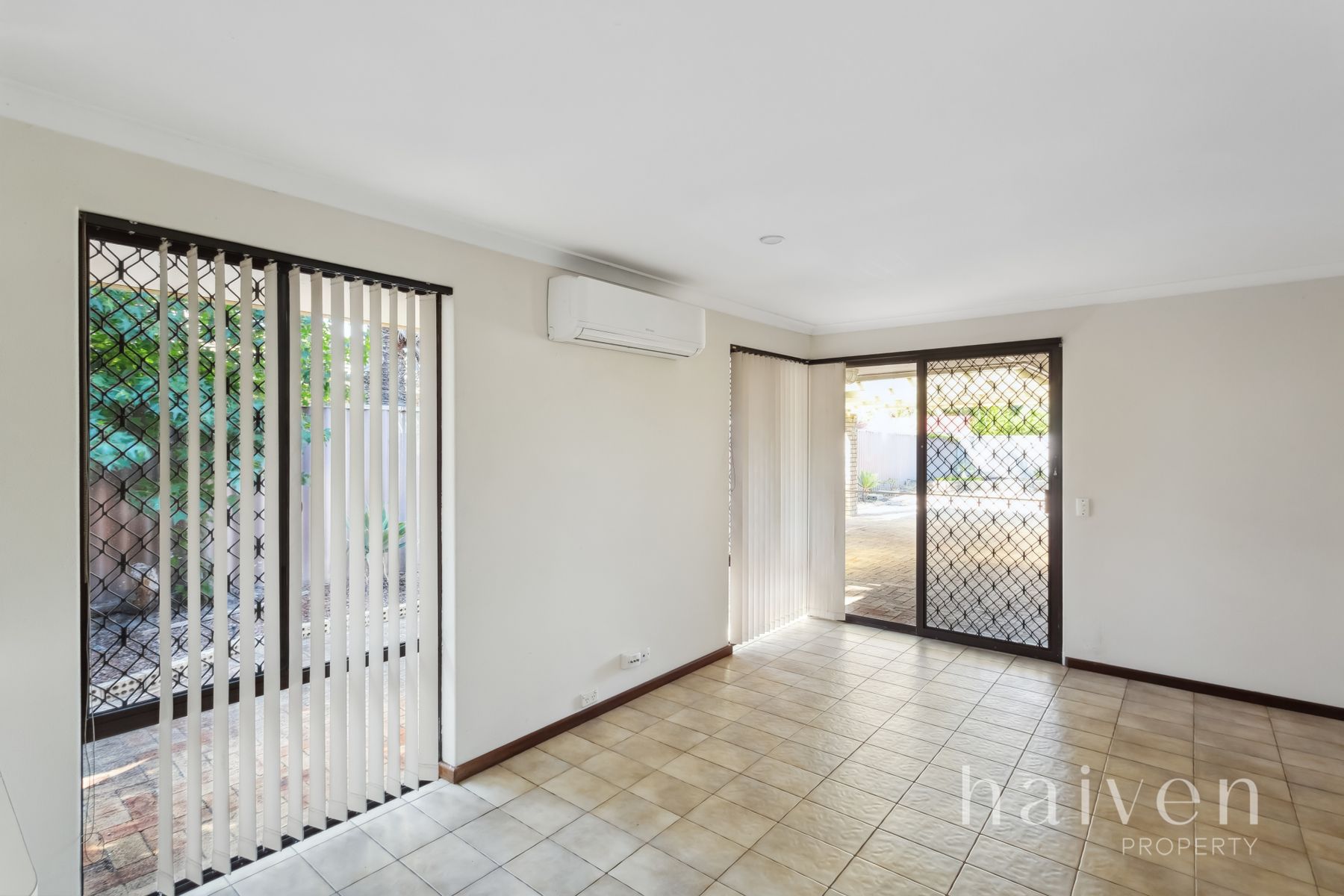 10 MICHEL CR, GOSNELLS WA 6110, 0 Bedrooms, 0 Bathrooms, House