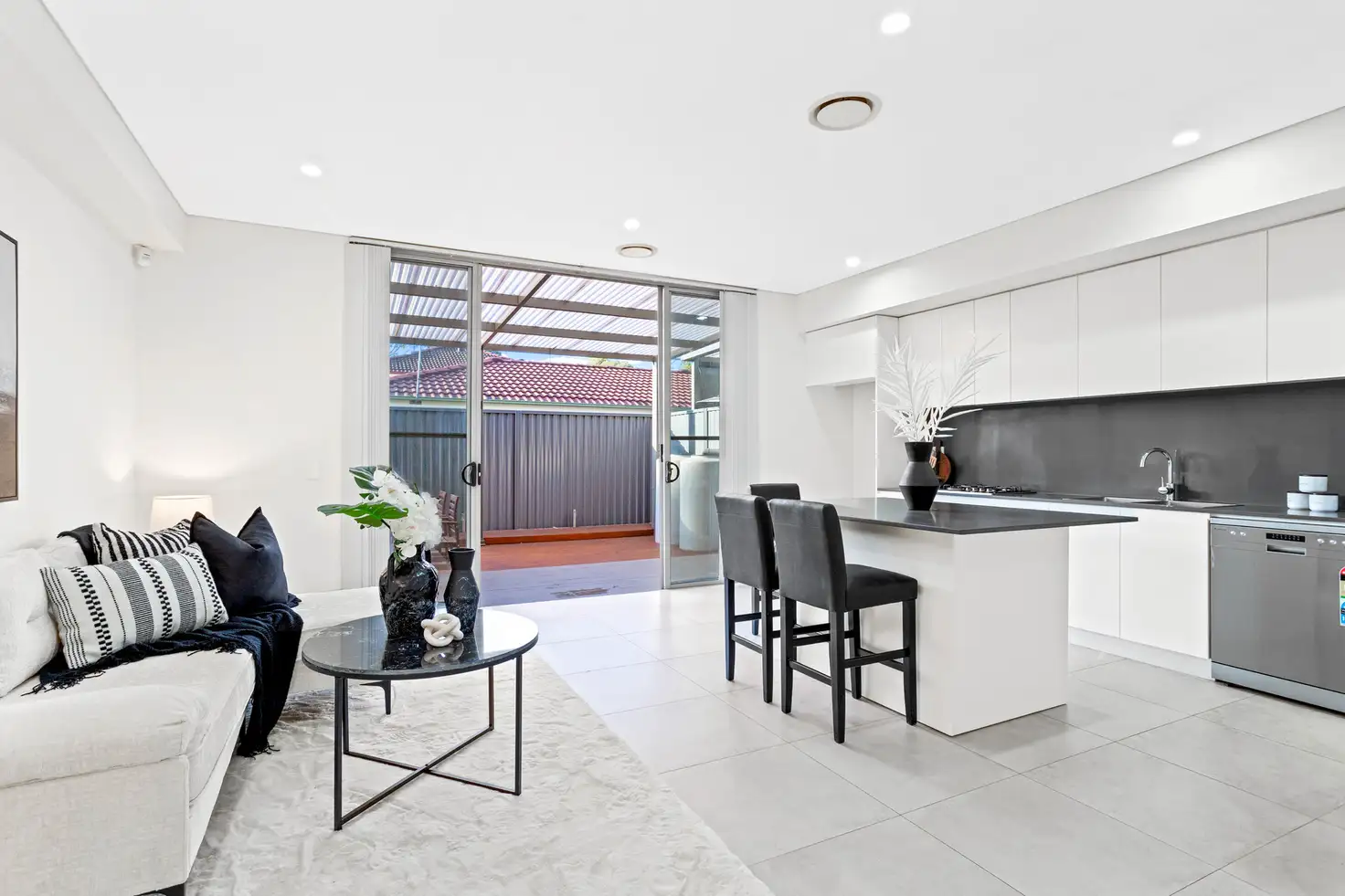 UNIT 2 180 TARGO RD, Girraween, Parramatta (Northwest suburbs), 0 Bedrooms, 0 Bathrooms, Townhouse