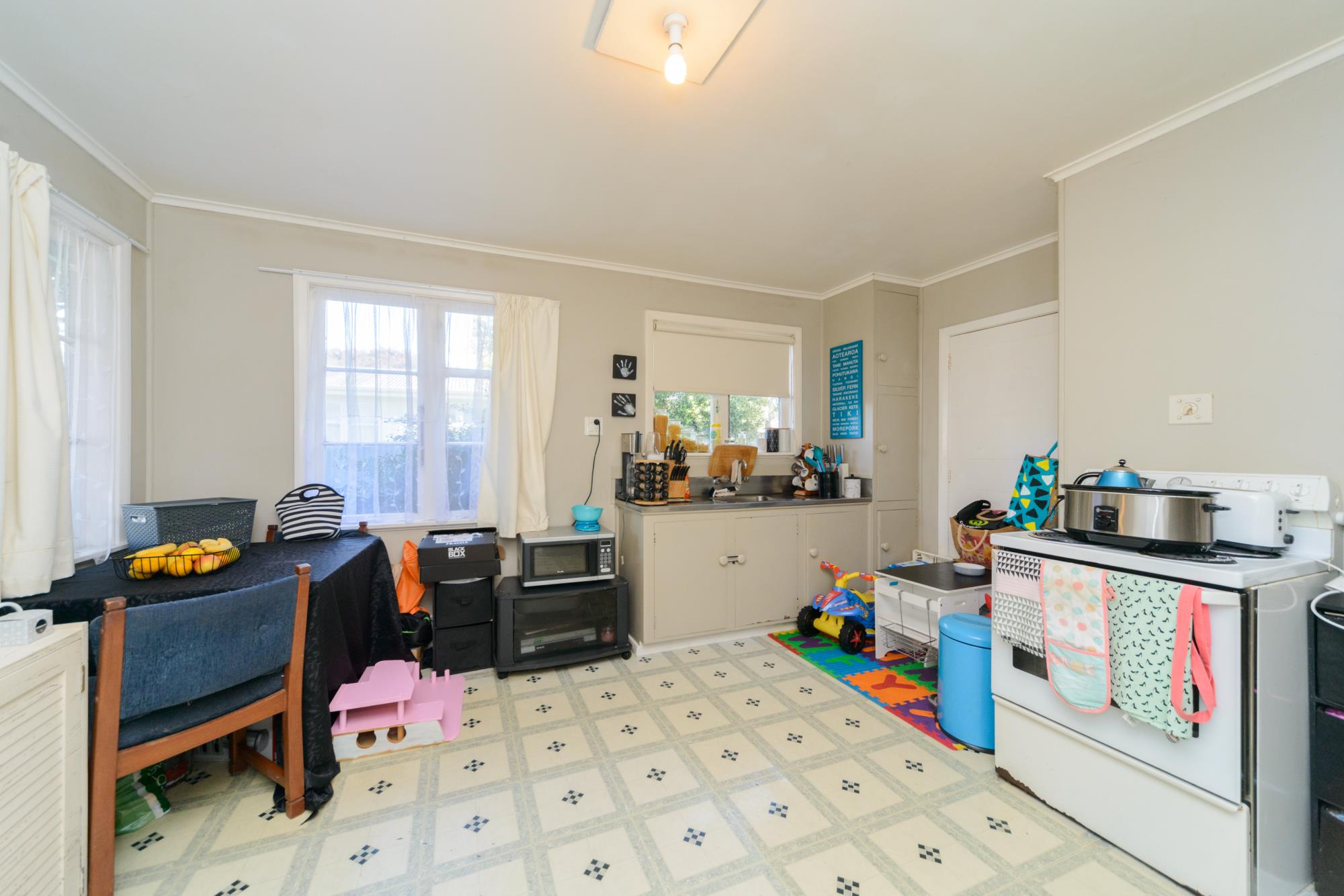 94 Maxwells Line, Awapuni, Palmerston North City, 3 ਕਮਰੇ, 2 ਬਾਥਰੂਮ