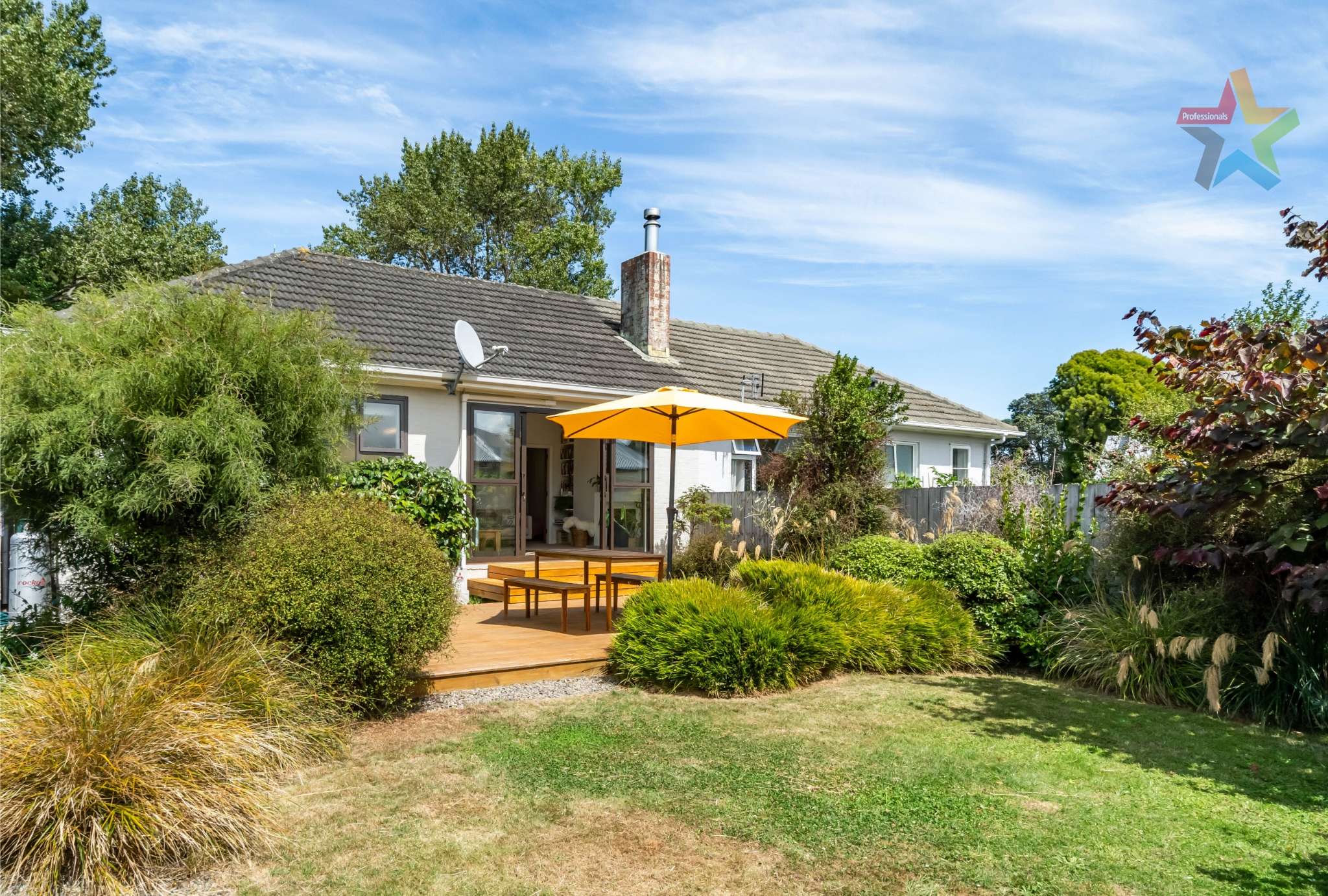 225 Riverside Drive, Waterloo