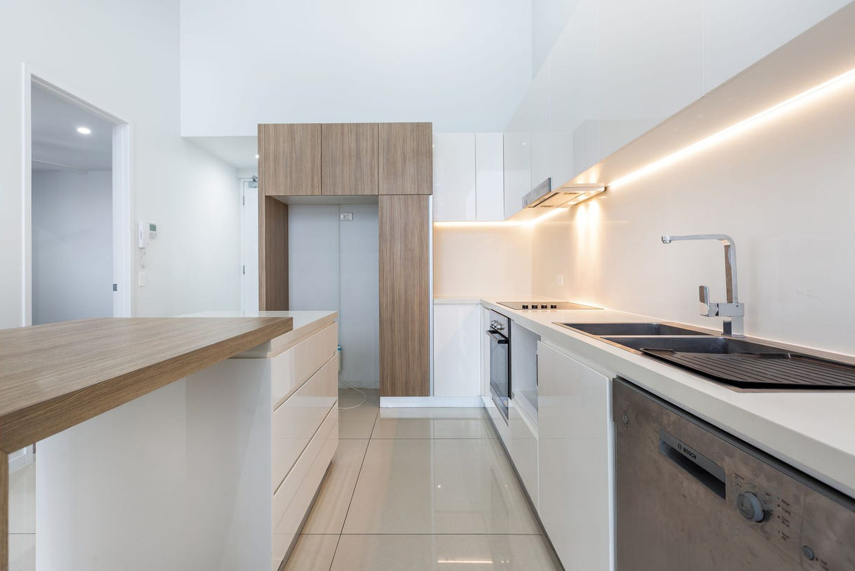 OCEANS APARTMENTS UNIT 702 26 GRAY ST, Southport, Gold Coast, 0 phòng ngủ, 0 phòng tắm, Unit