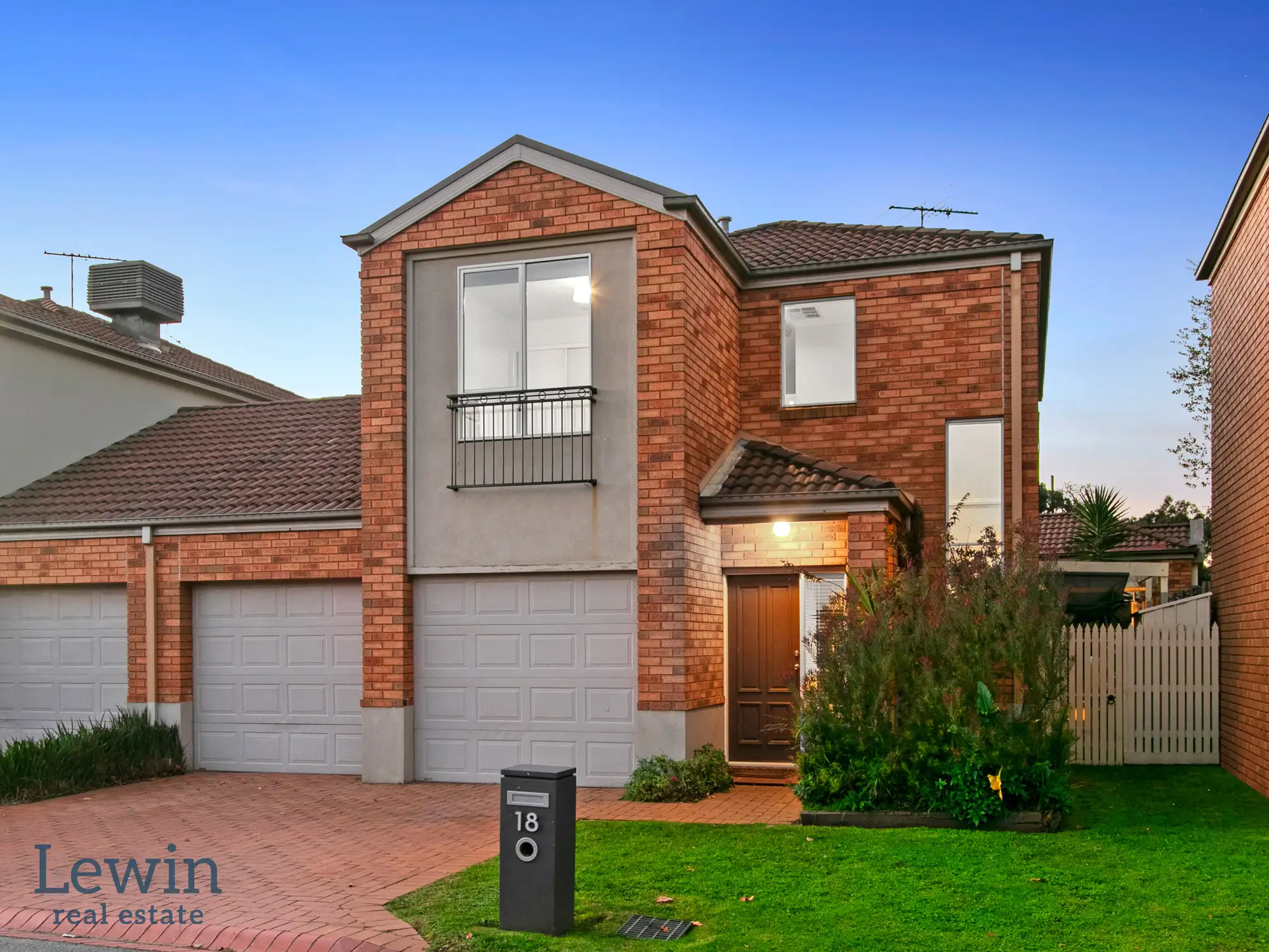 18 BALTUSROL CCT, Heatherton, Bayside, 0房, 0浴, Townhouse