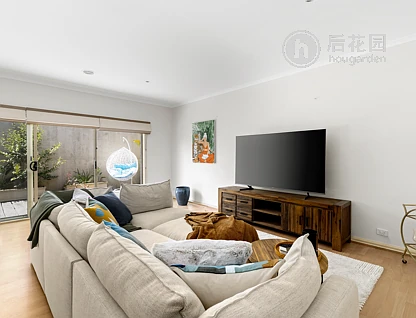 Unit 4/107-109 WAVERLEY ROAD, CHADSTONE, 2 Kuwarto, 2 Banyo, Townhouse