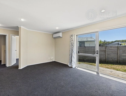 99 Bader Street, Bader, Hamilton, 5 ਕਮਰੇ, 1 ਬਾਥਰੂਮ