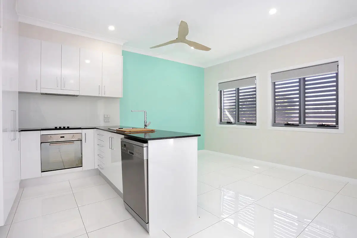 UNIT 3 43 HARLEY ST, Labrador, Gold Coast, 0 habitaciones, 0 baños, Townhouse