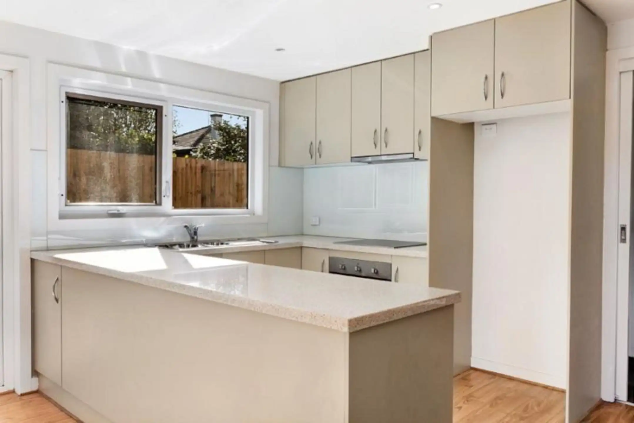 UNIT 3 302 HAWTHORN RD, Caulfield, Bayside, 0 રૂમ, 0 બાથરૂમ, Townhouse