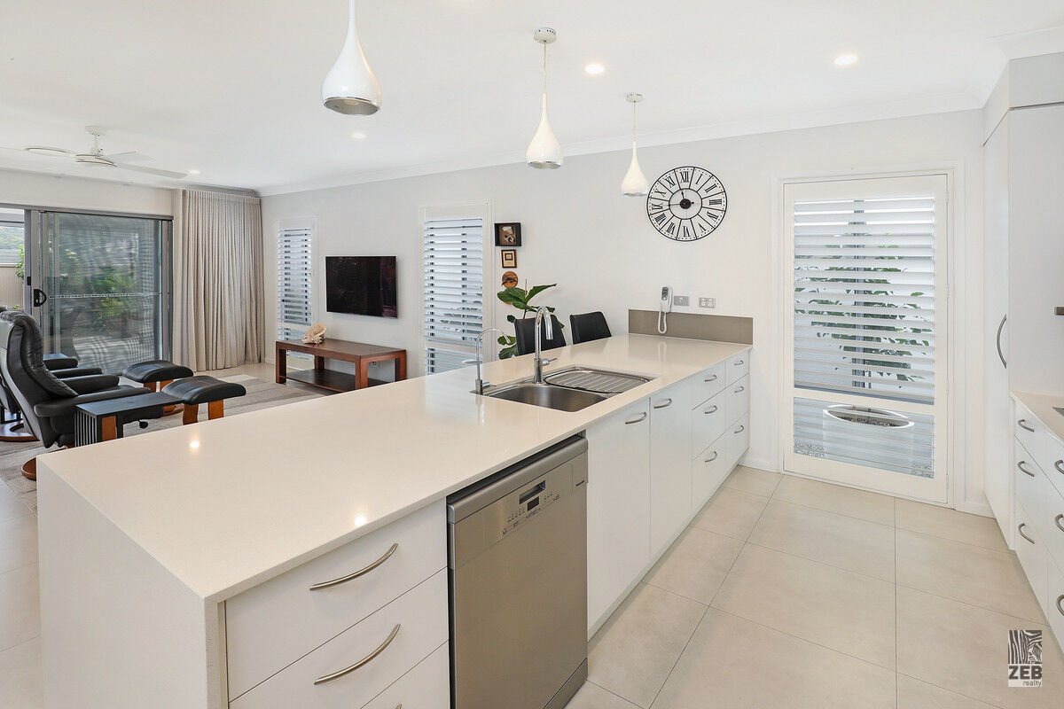 HALCYON LAKESIDE VILLA 1 1 HALCYON WAY, Bli Bli, Sunshine Coast, 0部屋, 0バスルーム, House