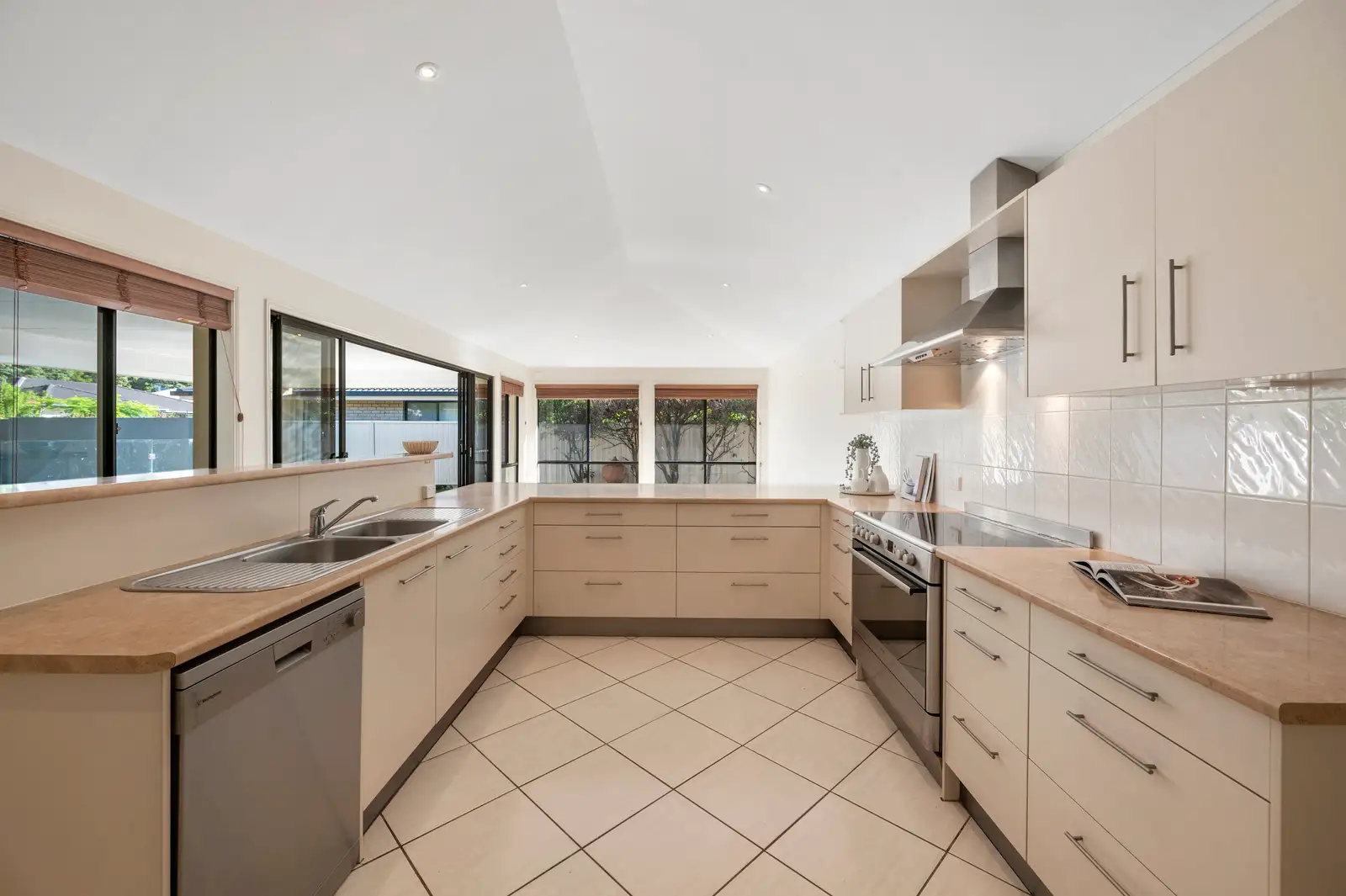 3 COACHWOOD CT, Coffs Harbour, North Coast, 0房, 0浴, House