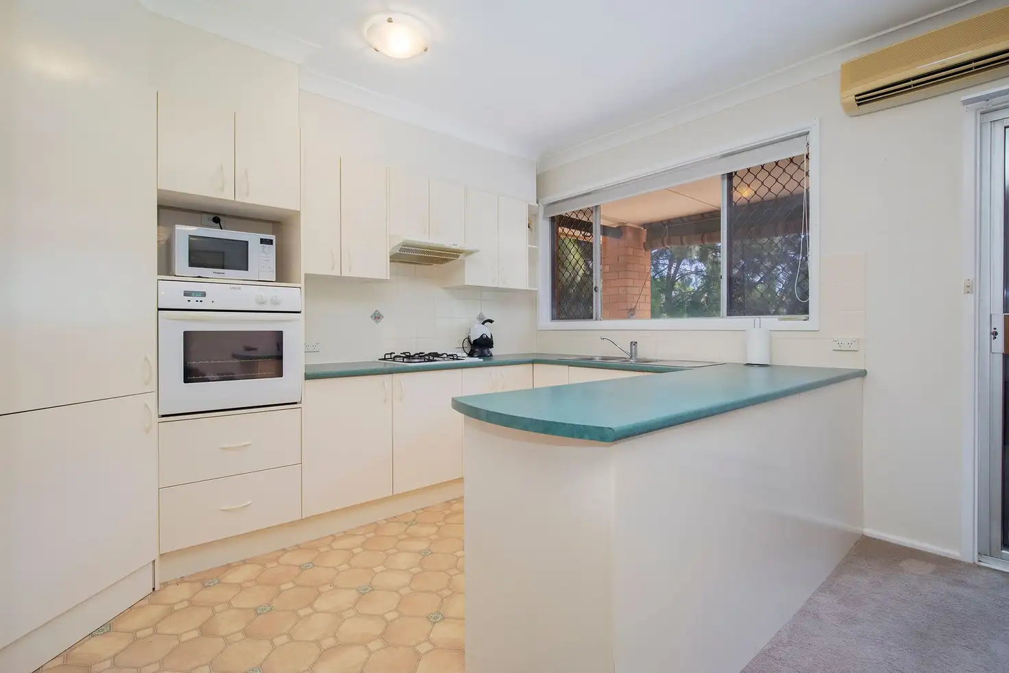 UNIT 3 38 HENRY ST, Merewether, Newcastle, 0 Bedrooms, 0 Bathrooms, Unit