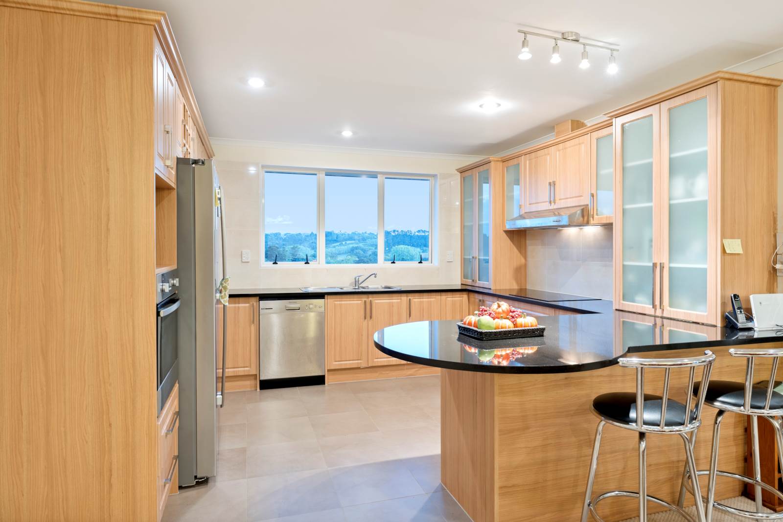 8 Waltham Street, Henderson, Waitakere City, 4 침실, 2 욕실, House