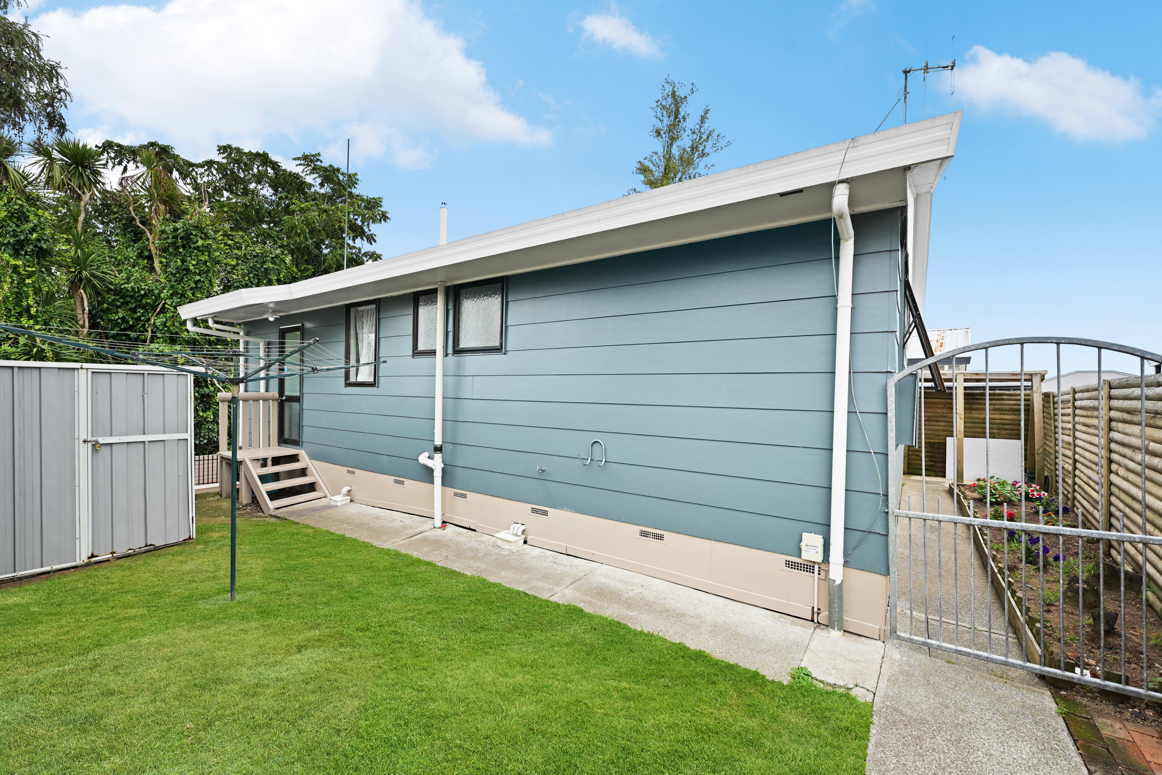 10e Saxbys Road, Glenview