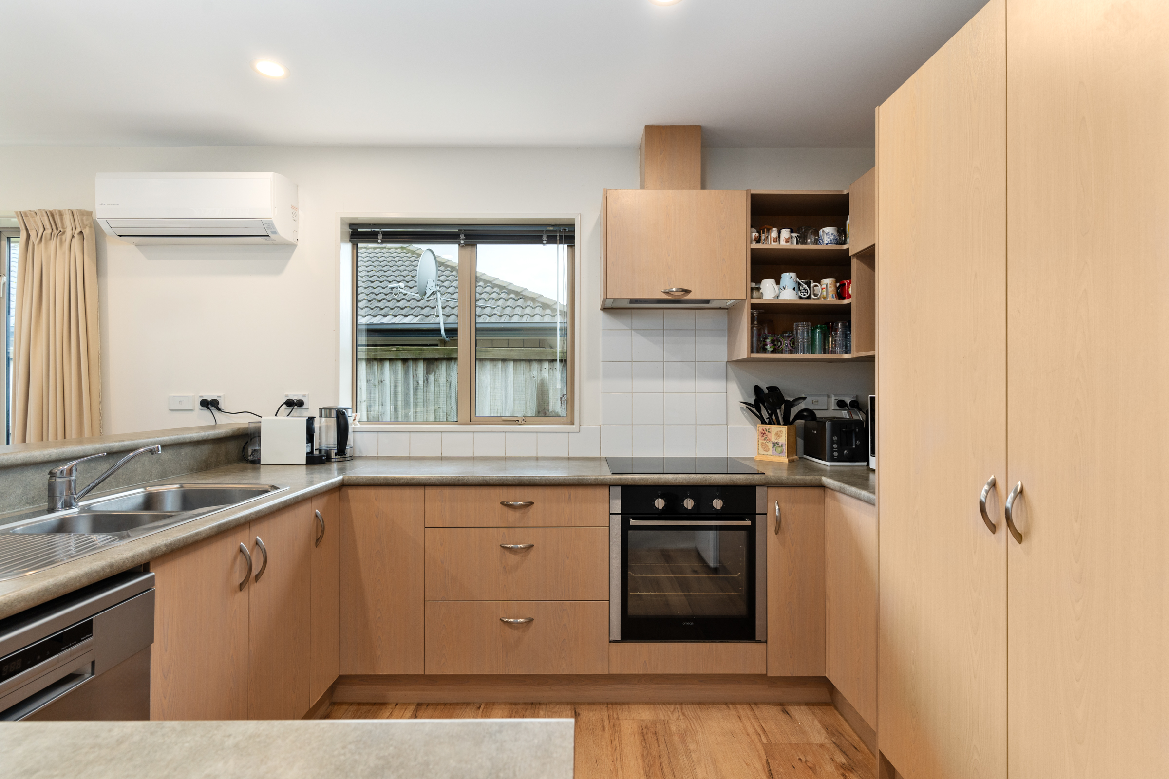 27 Ernest Gray Place, Halswell, Christchurch City, 4房, 2浴, House