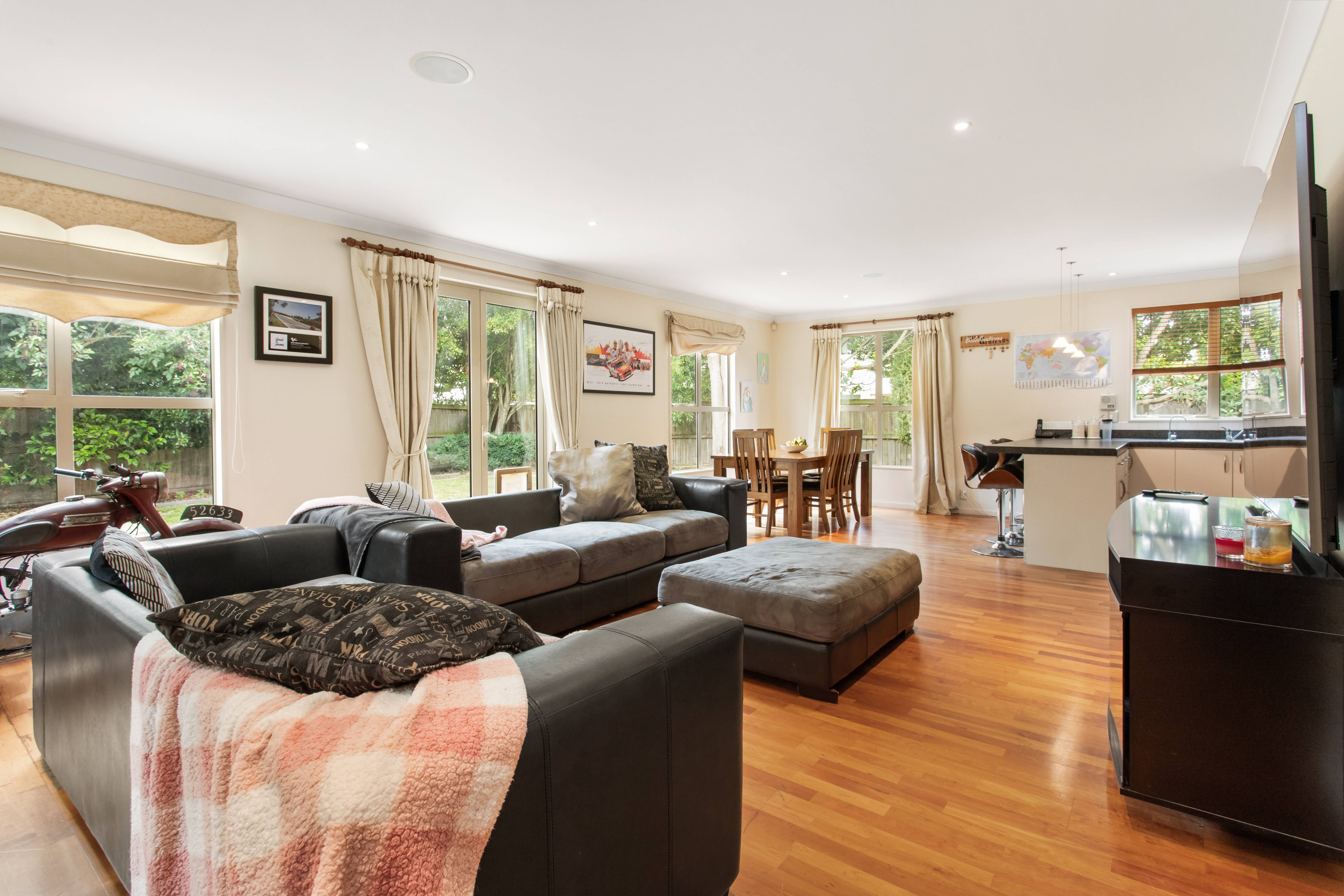 15 Jasper Place, Northwood, Christchurch City, 5 Bedrooms, 3 Bathrooms, House
