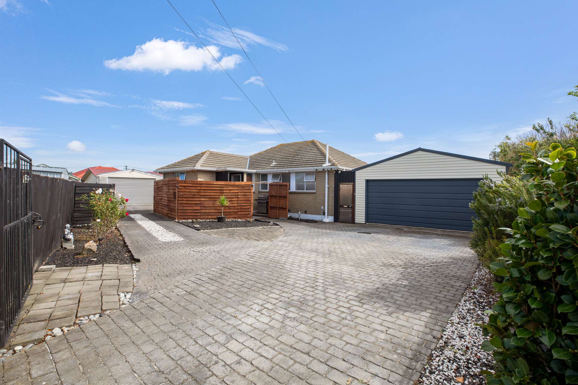 25 Lambeth Crescent, Northcote