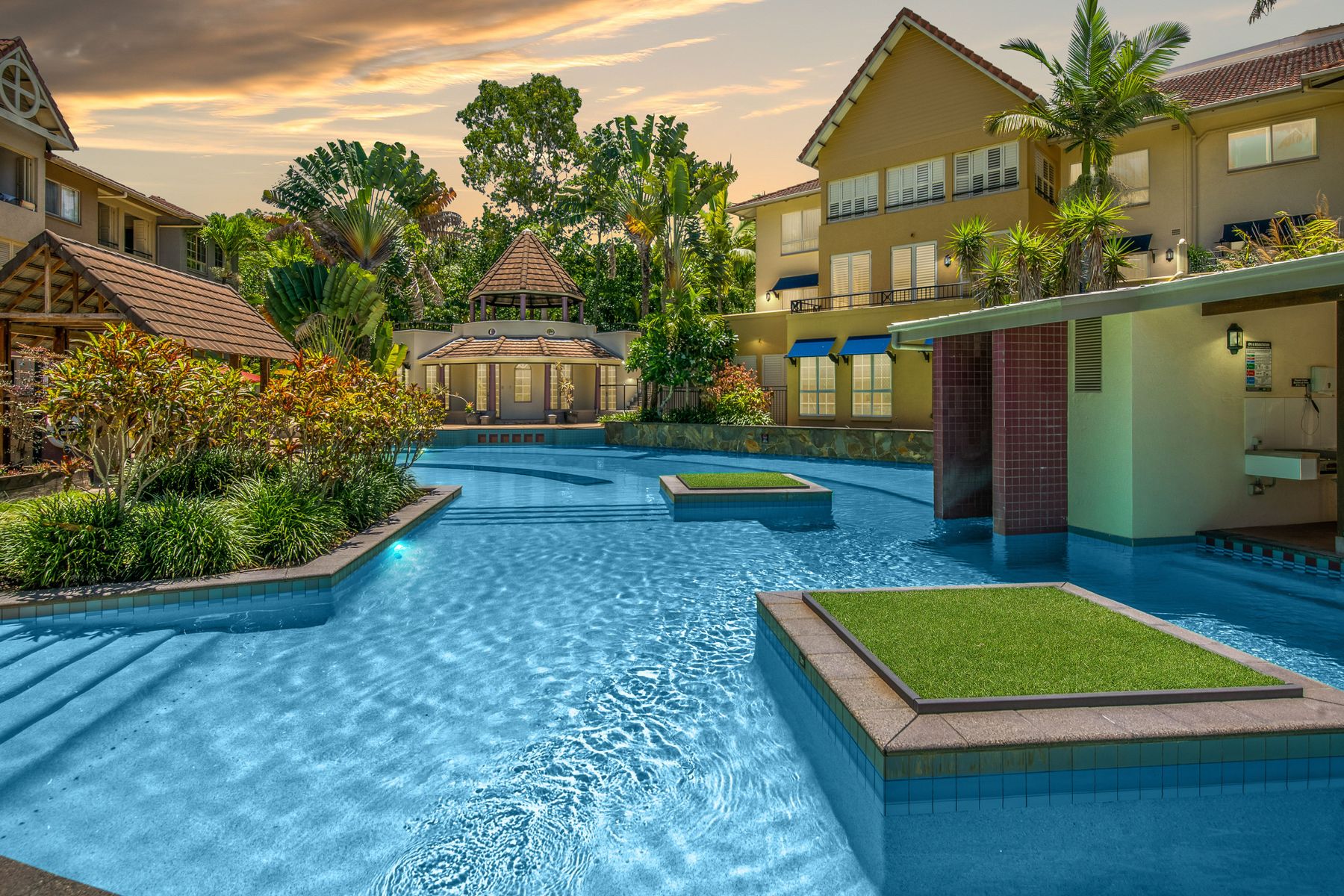 2-10 GREENSLOPES ST, Cairns North, Cairns, 0 कमरे, 0 बाथरूम, Unit