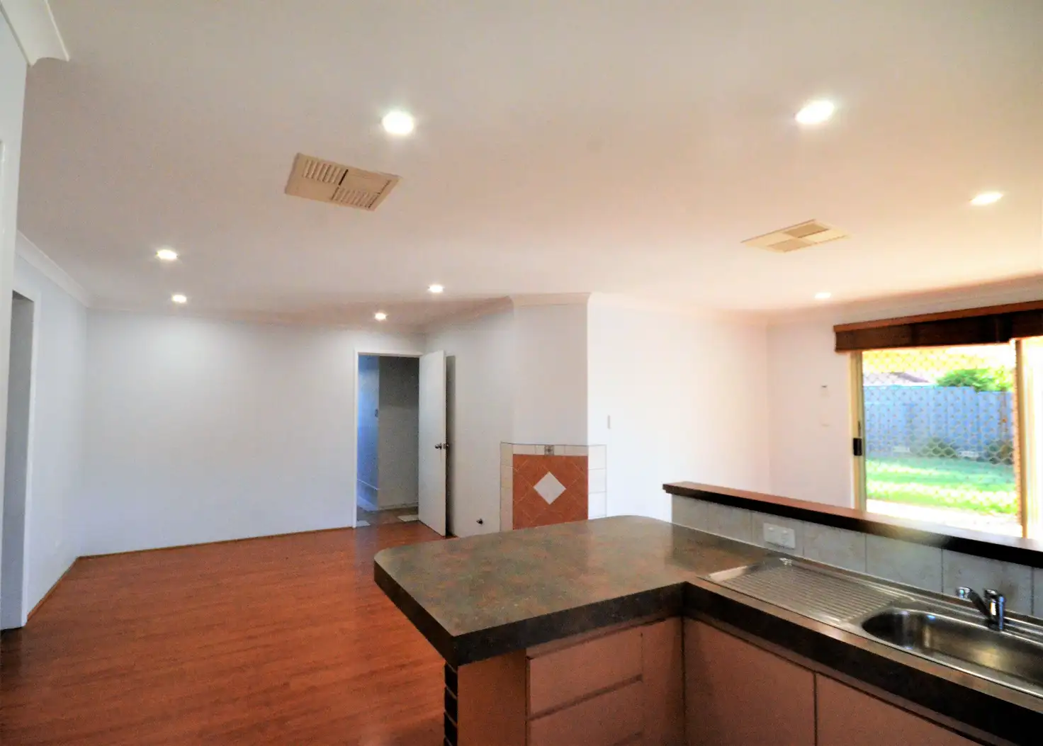 394 WESTFIELD RD, Seville Grove, South East Perth, 0 phòng ngủ, 0 phòng tắm, House