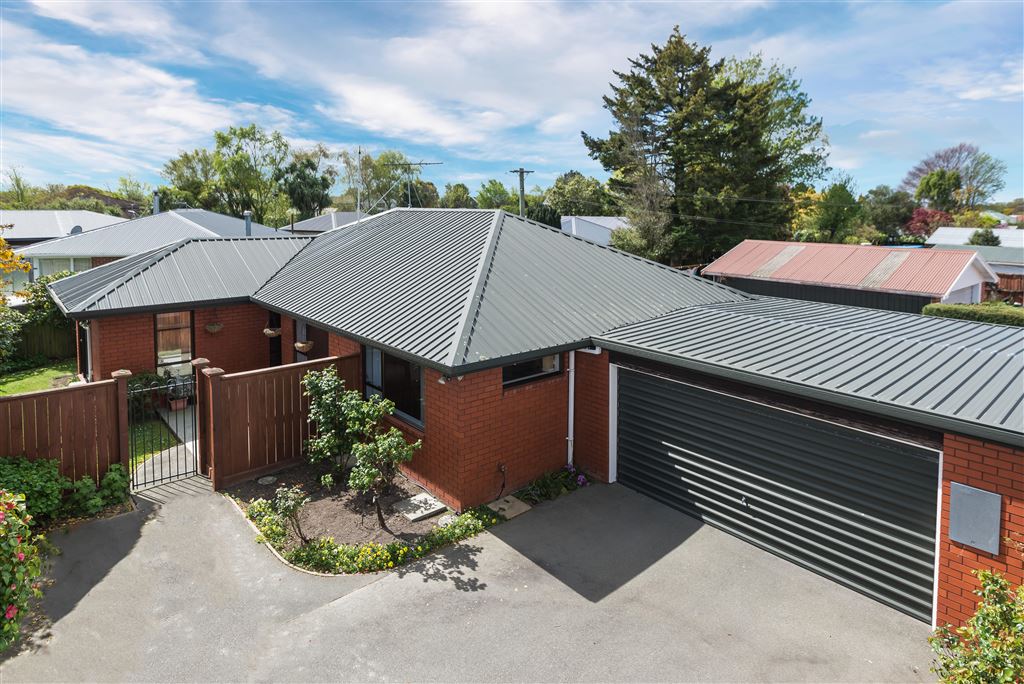 2/70 Staveley Street, Avonhead