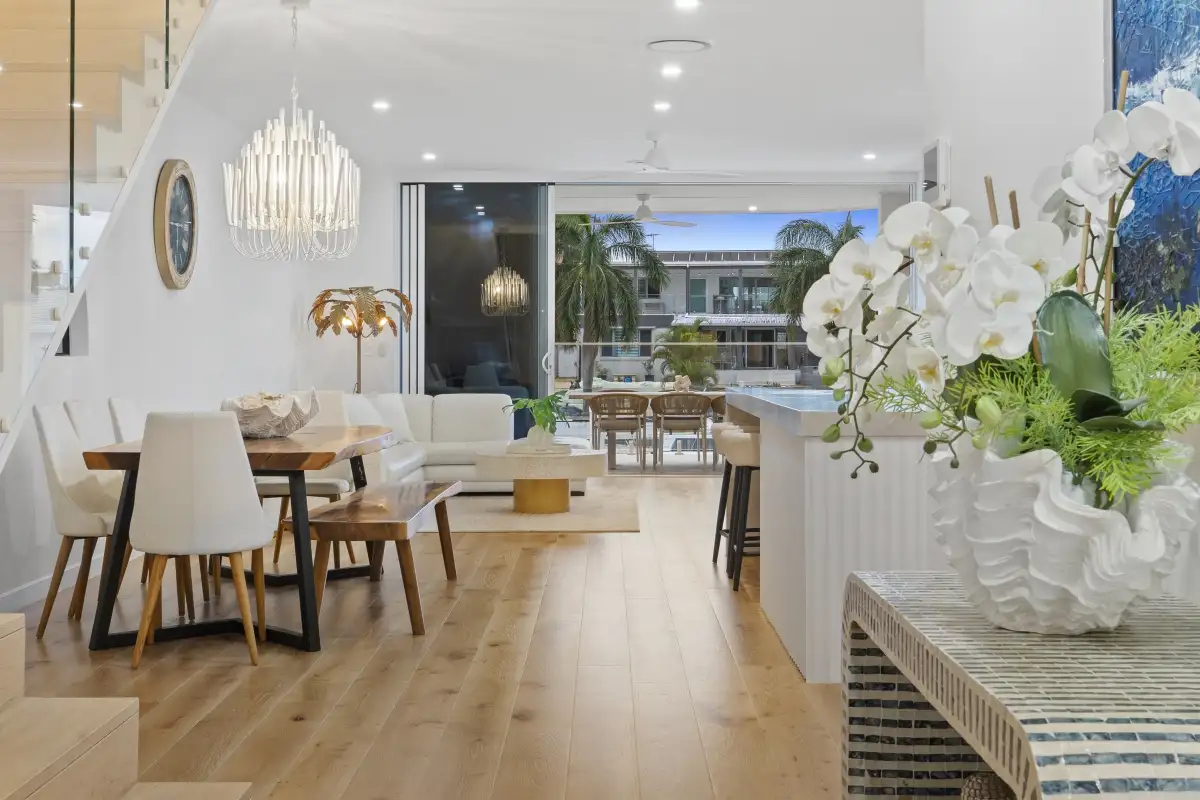 16A REBECCA CT, Broadbeach Waters, Gold Coast, 0 chambres, 0 salles de bain, House