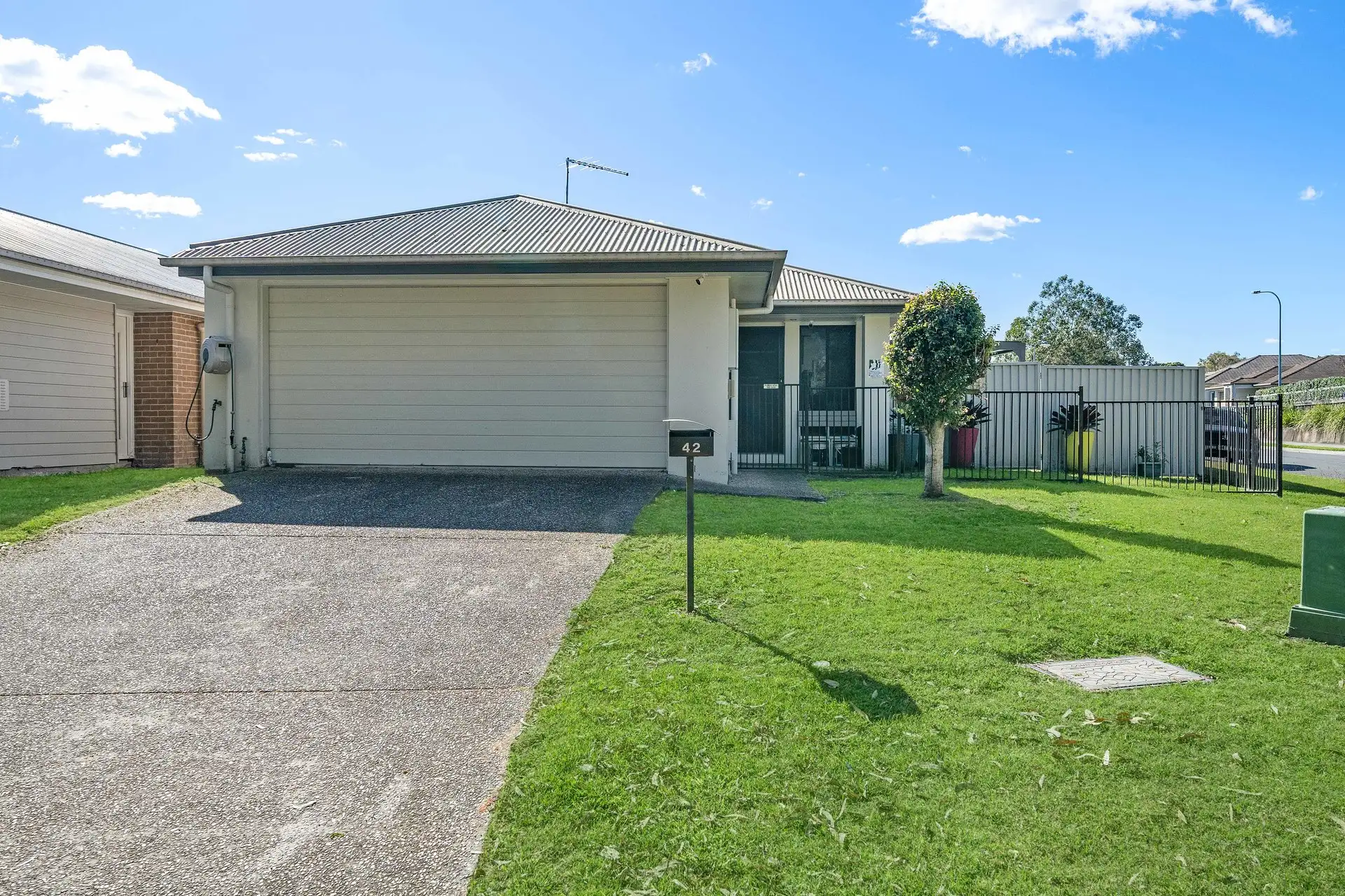 42 WALTER WILLIAMS CR, Redbank Plains, Ipswich - Greater Region, 0 chambres, 0 salles de bain, House