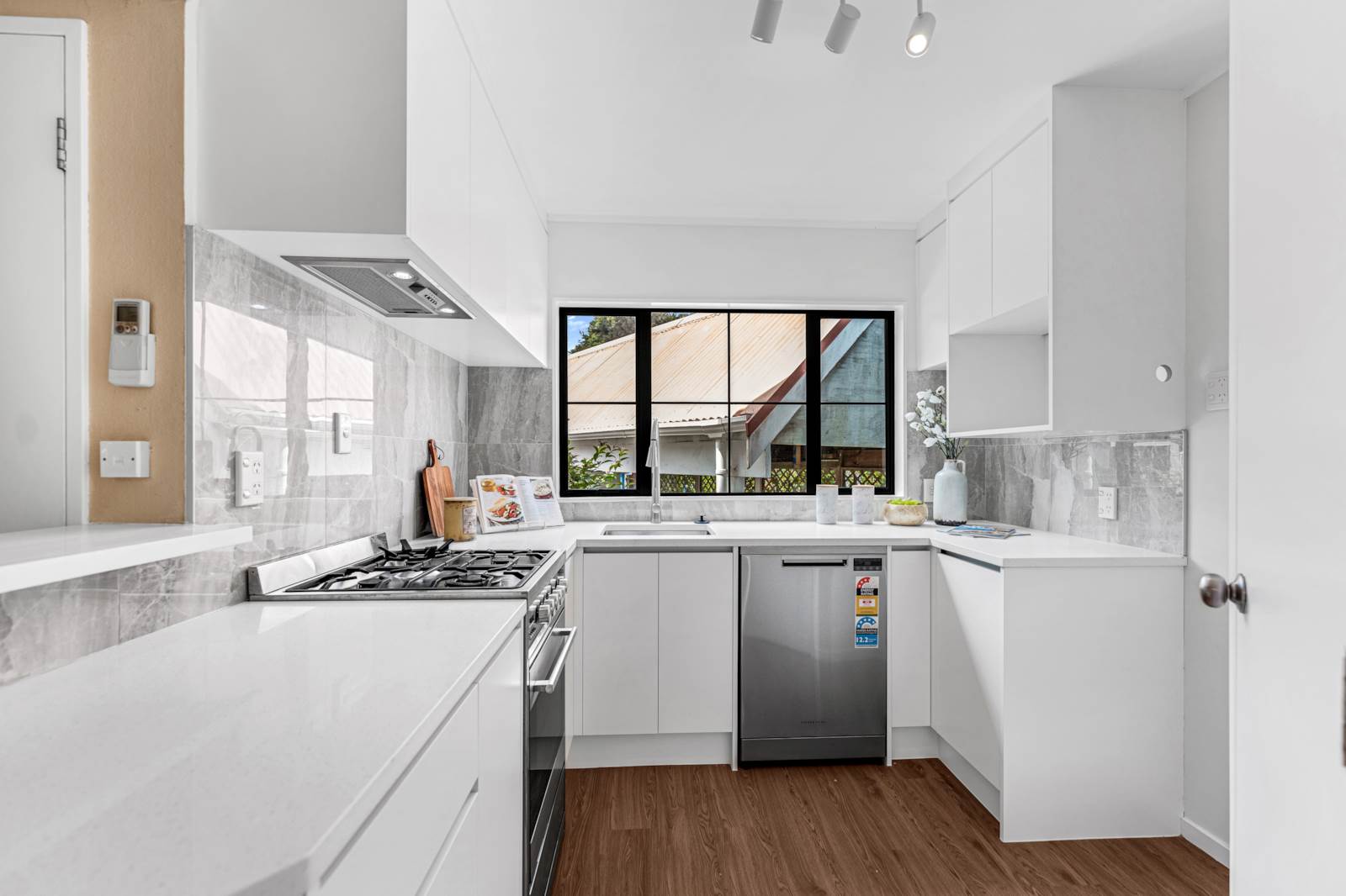 1/9 Antrim Grove, Bayview, Auckland - North Shore, 3部屋, 1バスルーム, House