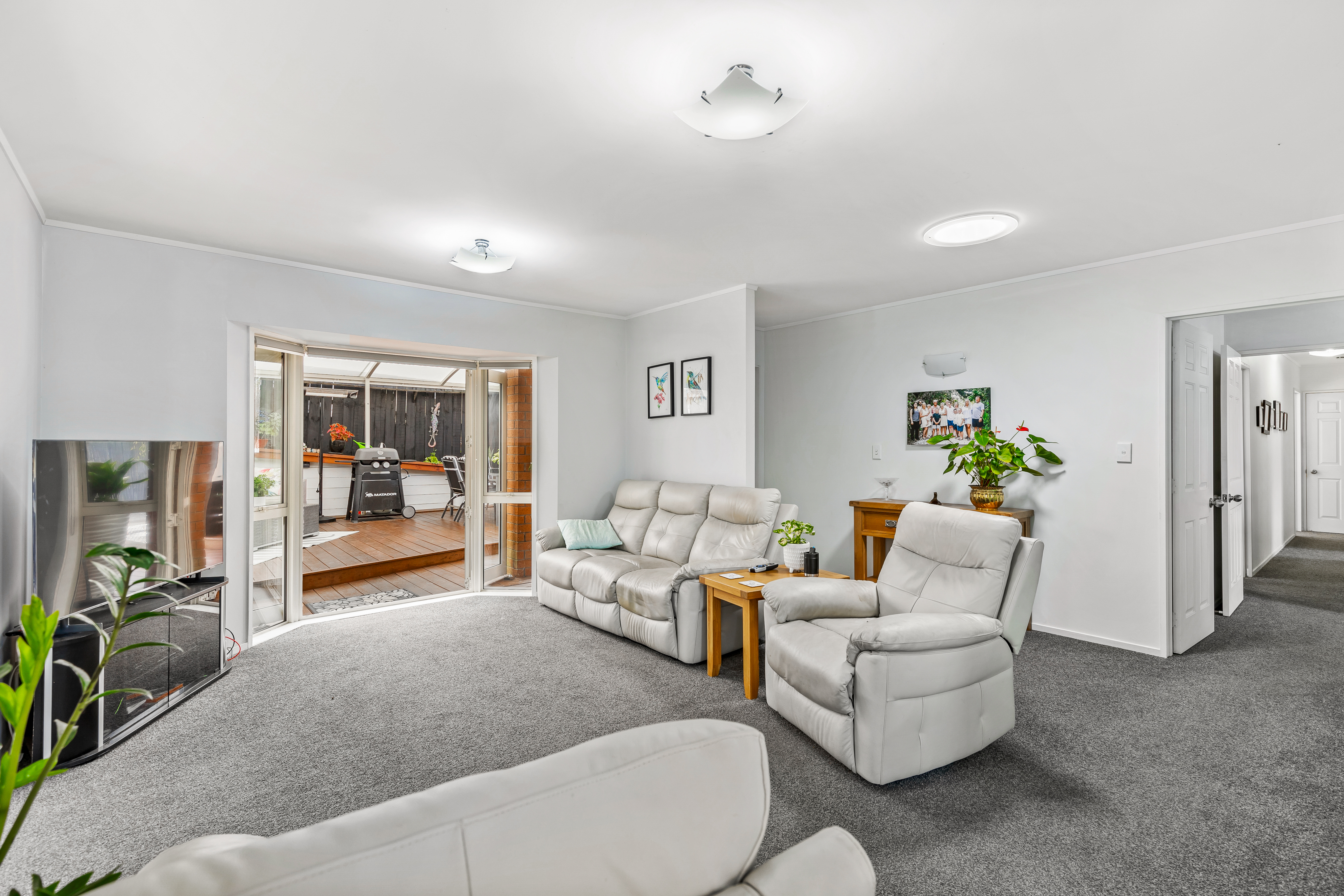 24 Millstream Drive, Henderson, Waitakere City, 3 침실, 2 욕실, House