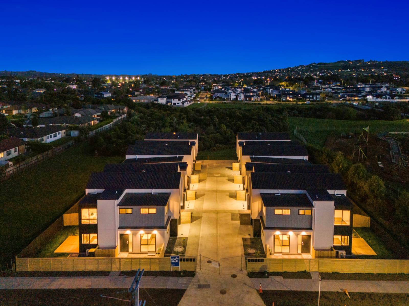 176b Princes Street, Pukekohe, Auckland - Franklin, 4 ห้องนอน, 2 ห้องน้ำ, Townhouse