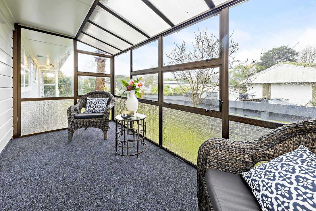 6 Lawrence Crescent, Hillpark, Manukau City, 3 침실, 1 욕실