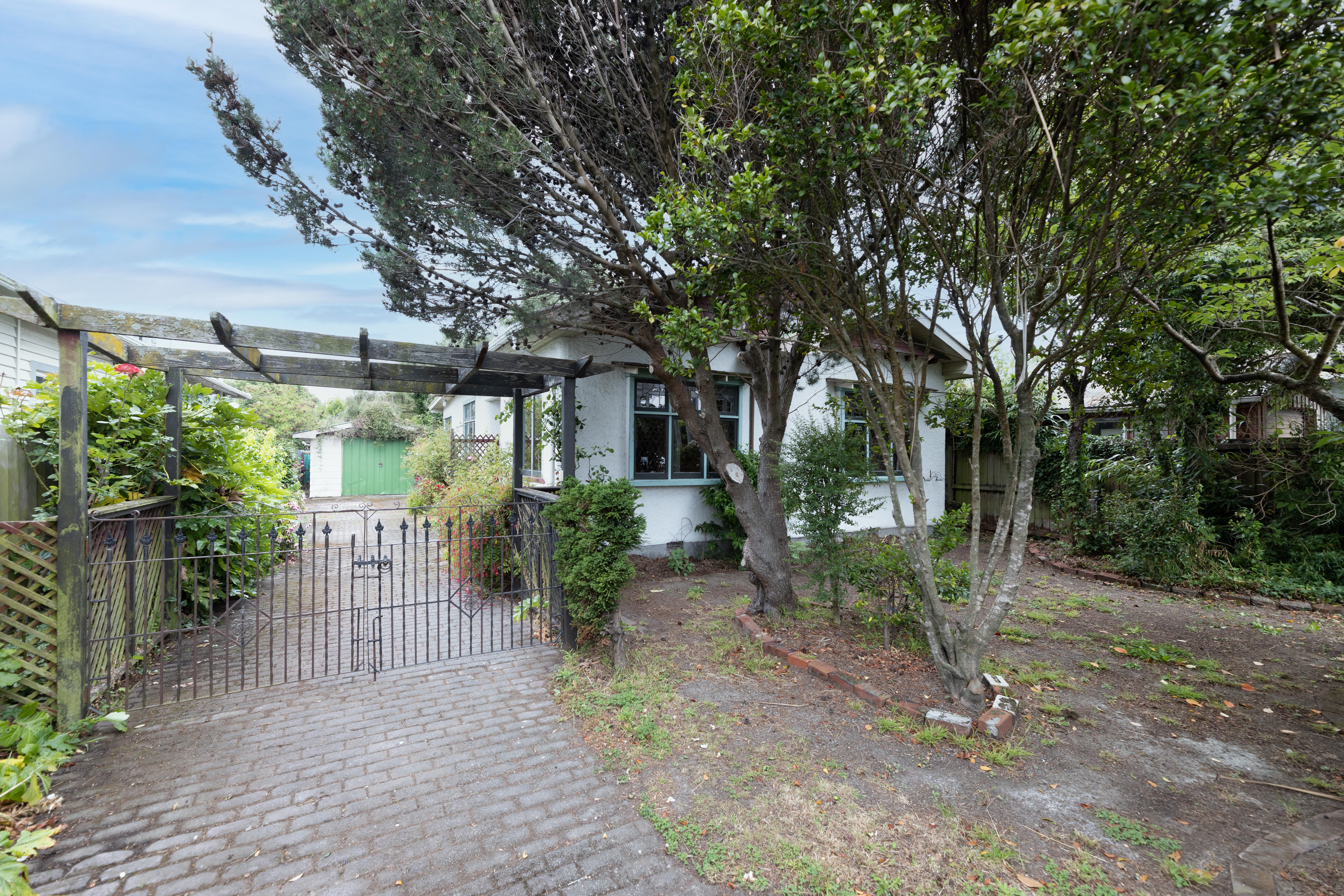 31 Glenroy Street, Woolston