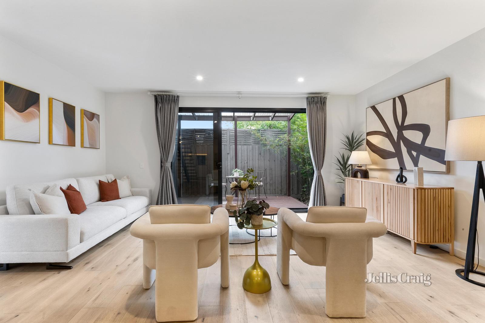 UNIT 3 1 CLAIRE ST, Mckinnon, Bayside, 0房, 0浴, Townhouse