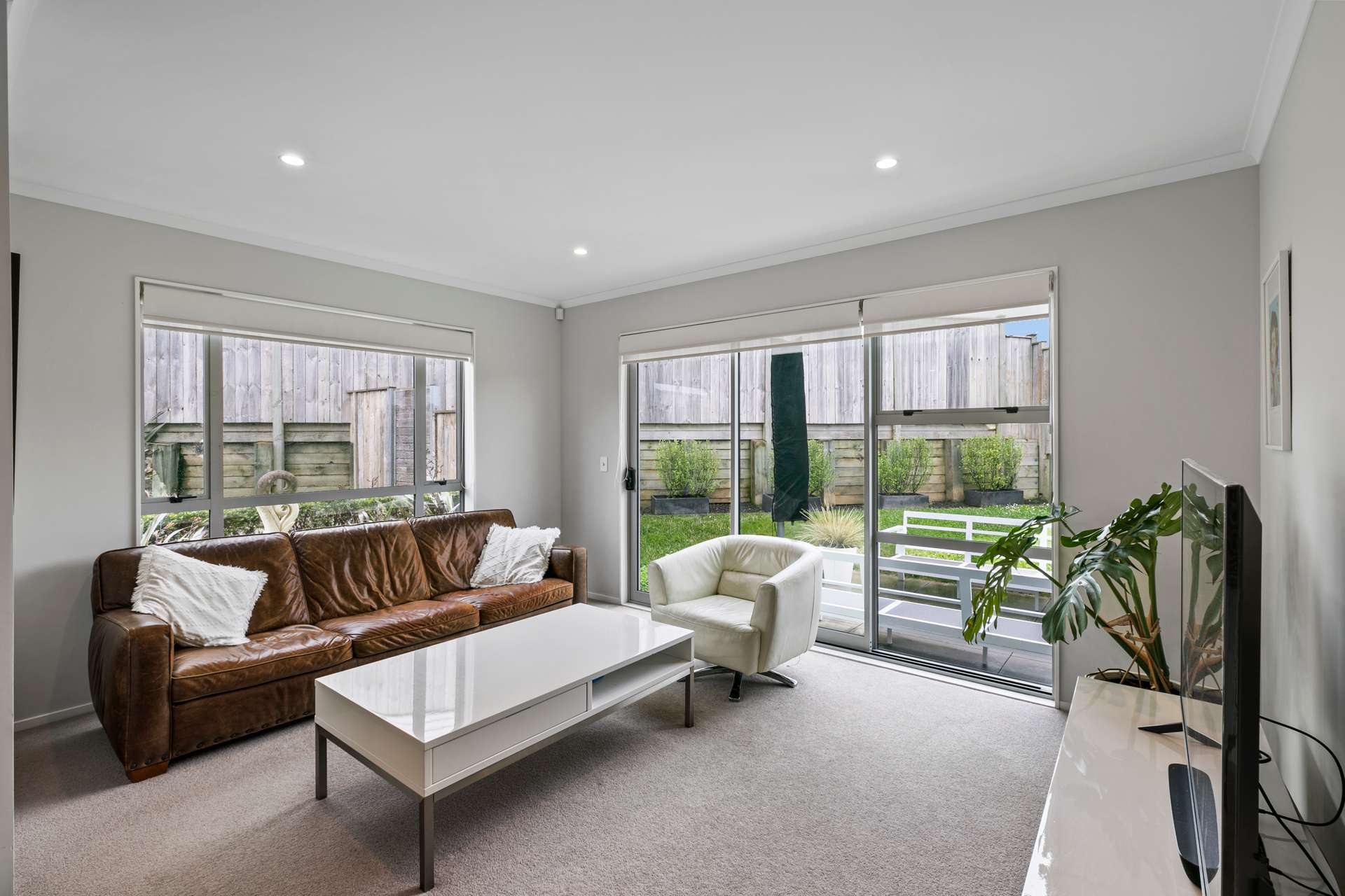 30 William Wallbank Crescent, Swanson, Waitakere City, 3 Bedrooms, 2 Bathrooms, House