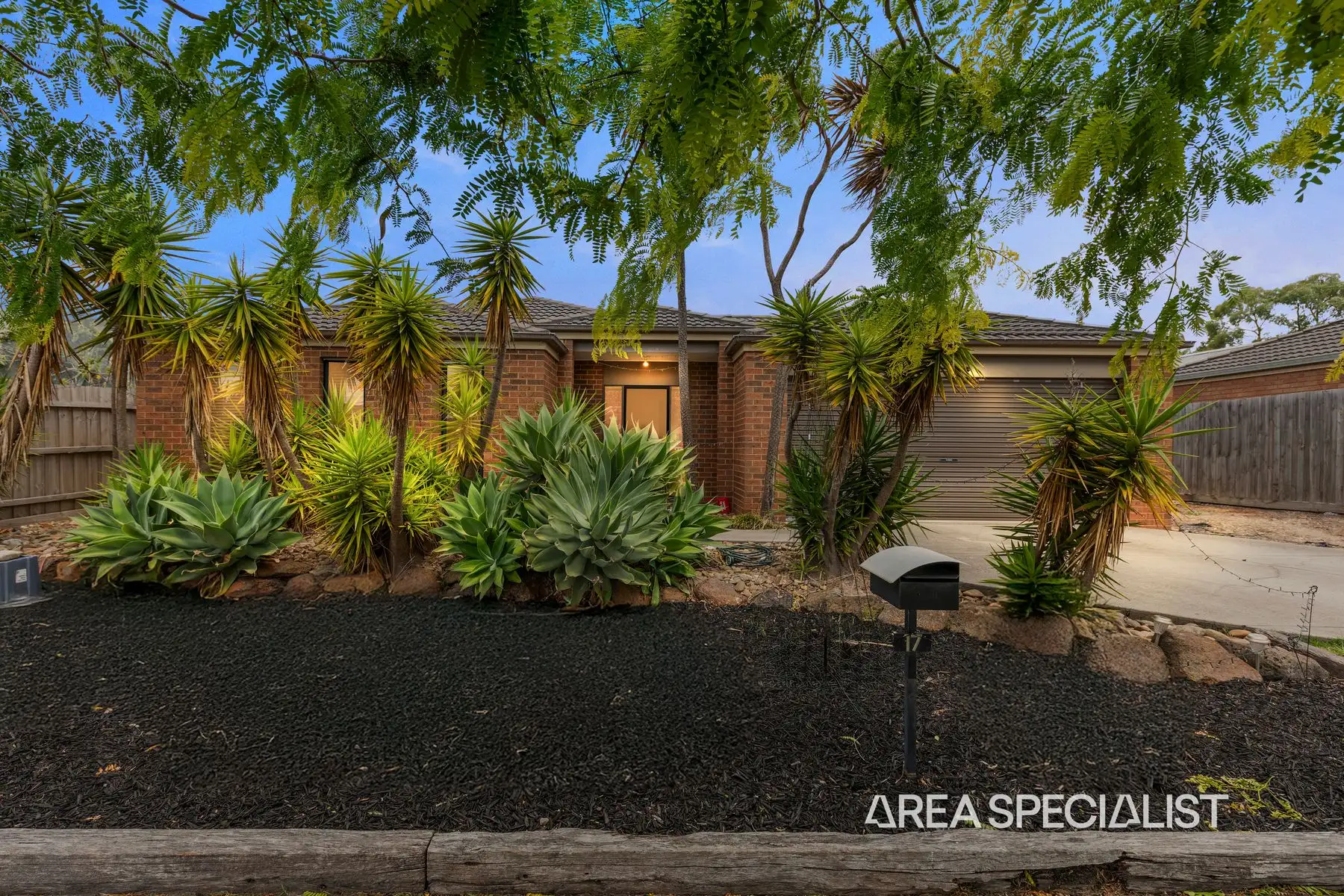 17 THORNBILL CCT, Pakenham, South East Melbourne, 0房, 0浴, House