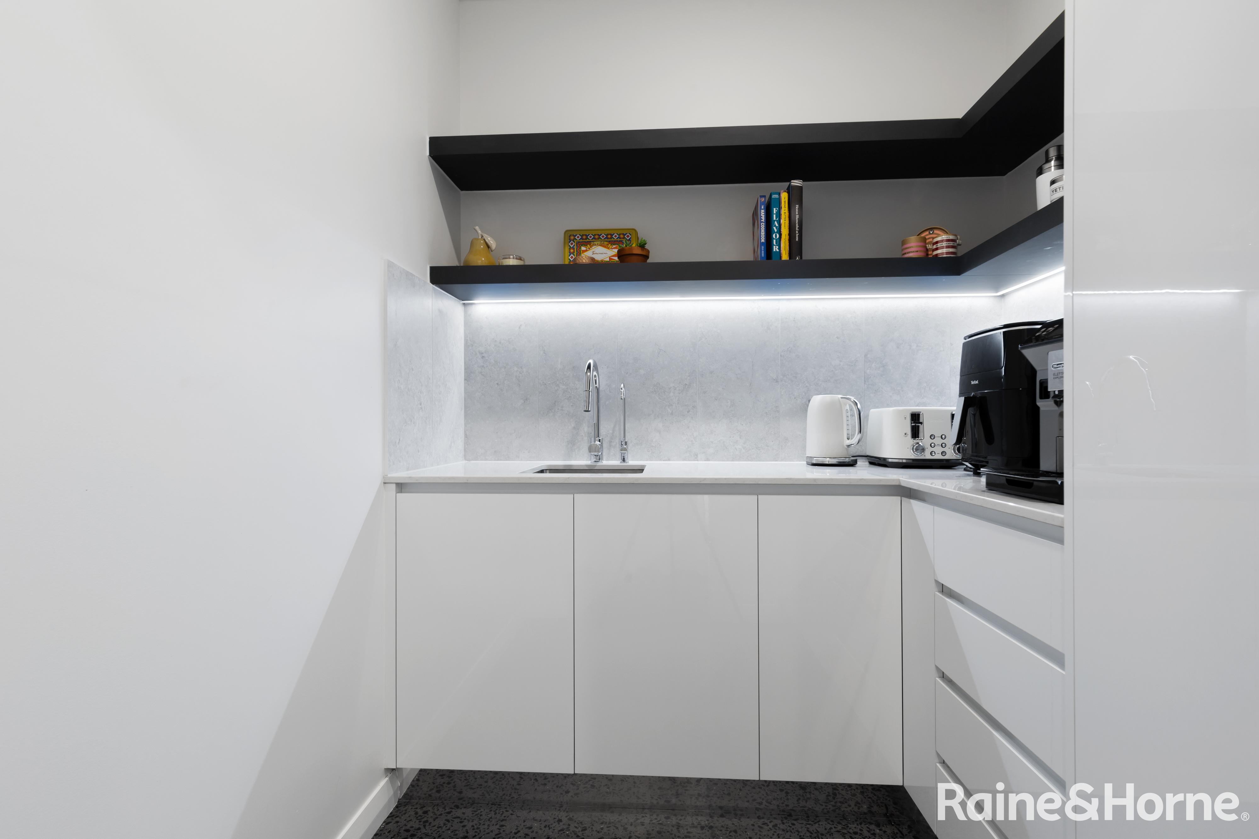 THE BEACH FRONT PORT DOUGLAS UNIT 1 2-12 REEF ST, Port Douglas, Cairns, 0房, 0浴, House