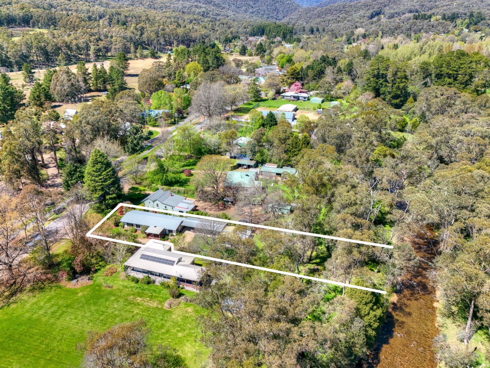 RODONDO LODGE 134 GREAT ALPINE RD, Hotham Heights, Wangaratta, 0 habitaciones, 0 baños, House