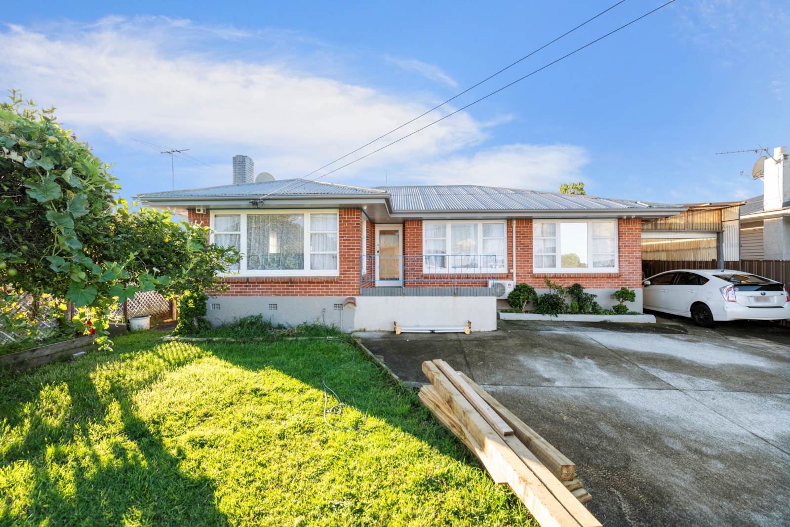 16 Farnborough Crescent, Mangere, Manukau City, 6房, 0浴, Home & Income