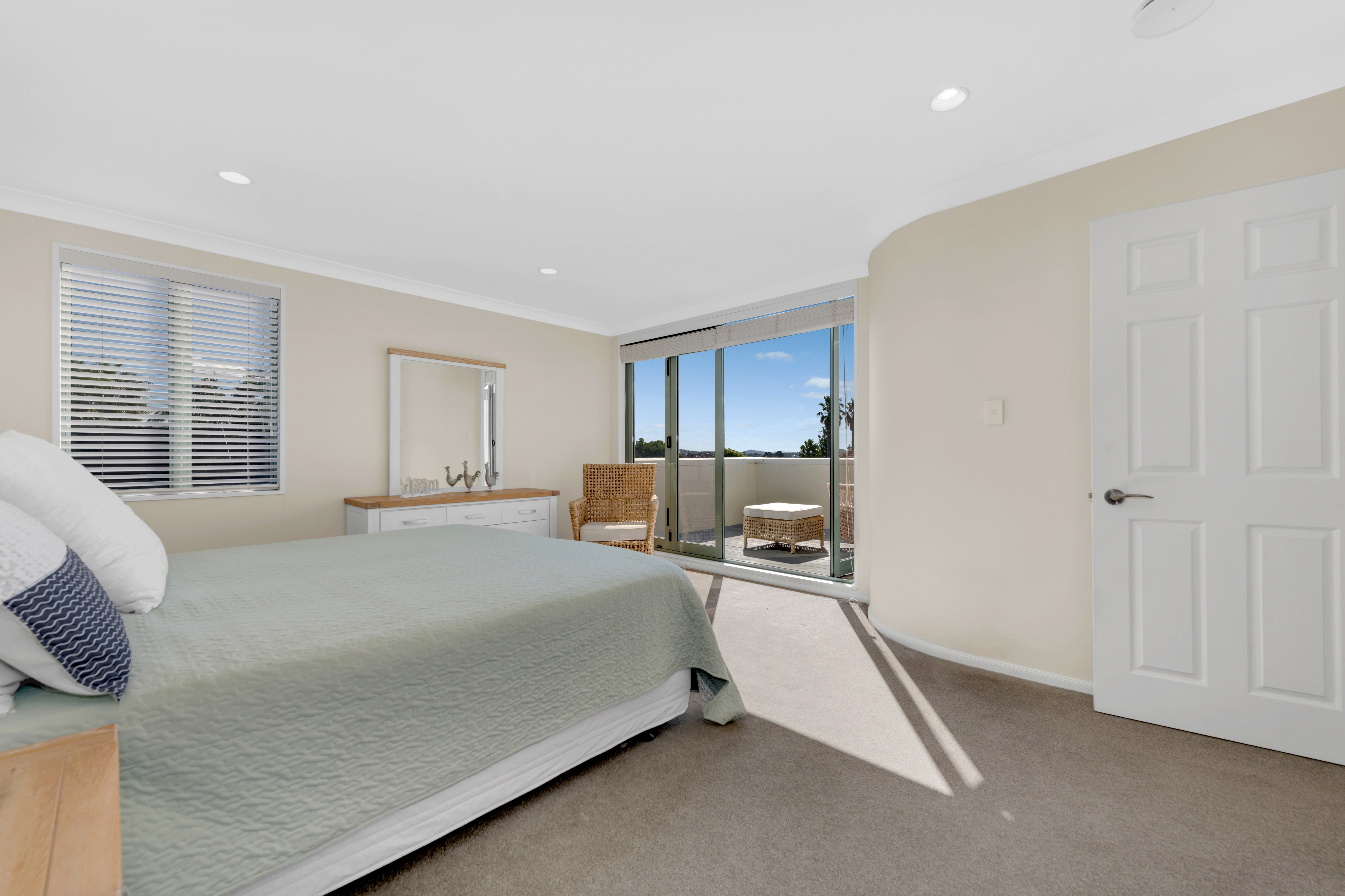 13 Westerham Drive, Dannemora, Manukau City, 6 कमरे, 3 बाथरूम, House