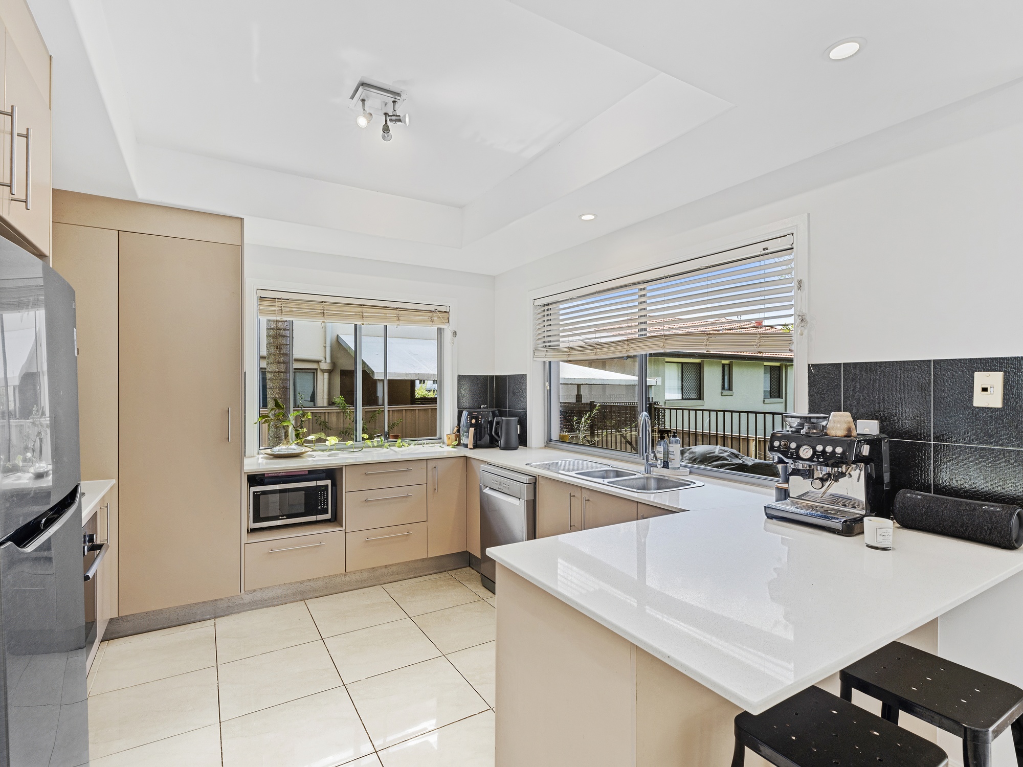 UNIT 3 81 POHLMAN ST, SOUTHPORT QLD 4215, 0 Bedrooms, 0 Bathrooms, Townhouse