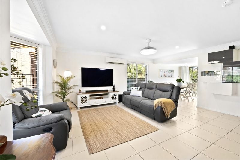 RUNAWAY PLACE UNIT 4 348 OXLEY DR, Coombabah, Gold Coast, 0房, 0浴, Townhouse