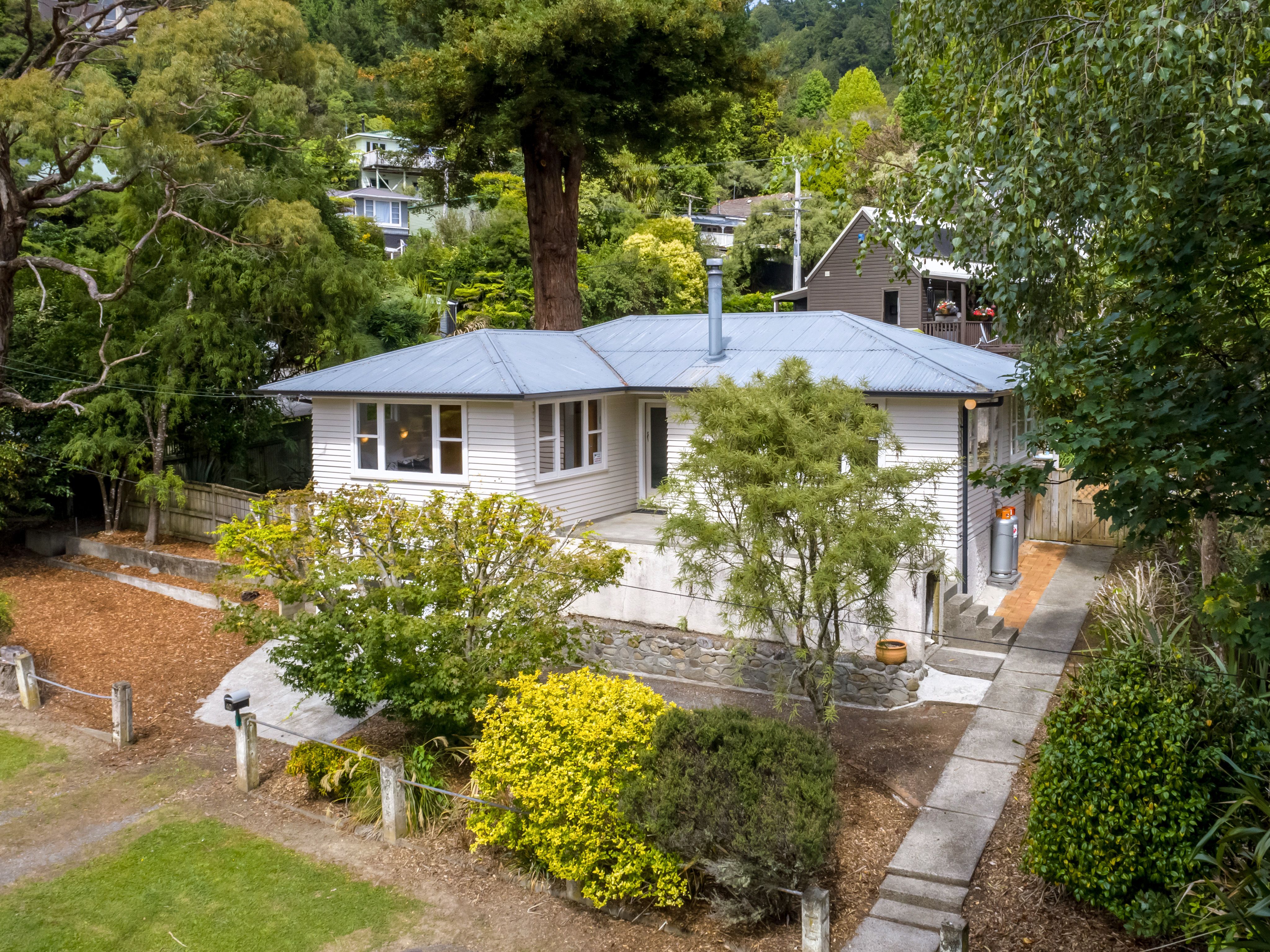 40 Jocelyn Crescent, Pinehaven