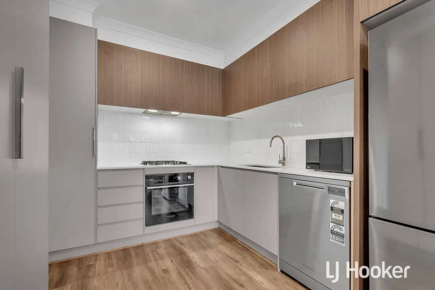 10 MYRTLE WALK, Cranbourne West, South East Melbourne, 0 Bedrooms, 0 Bathrooms, Townhouse