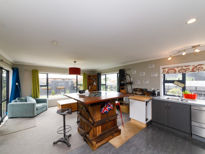 8 Millbrook Place, Ashhurst, Palmerston North City, 4 રૂમ, 2 બાથરૂમ