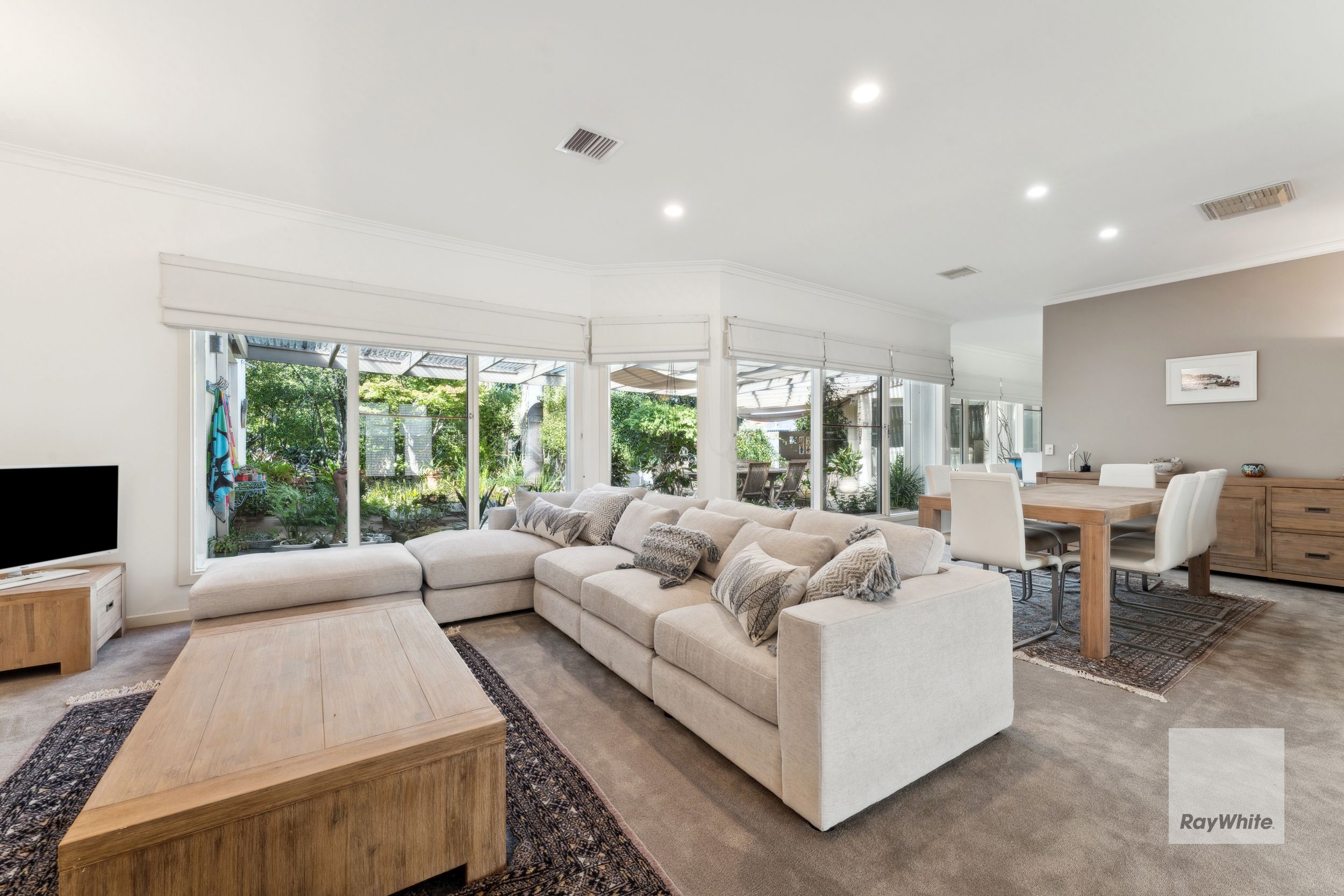 5 MAWSON CL, Taylors Lakes, North West Melbourne, 0 कमरे, 0 बाथरूम, House