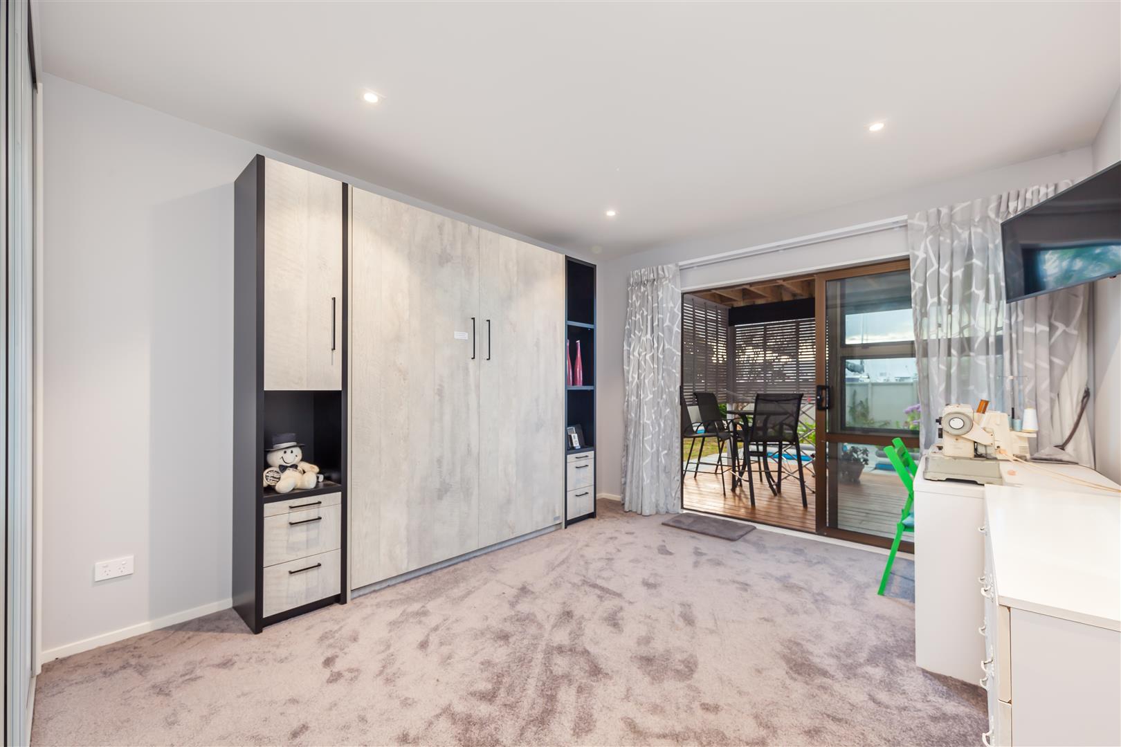 2/3 Pegasus Place, Half Moon Bay, Manukau City, 3 Bedrooms, 2 Bathrooms