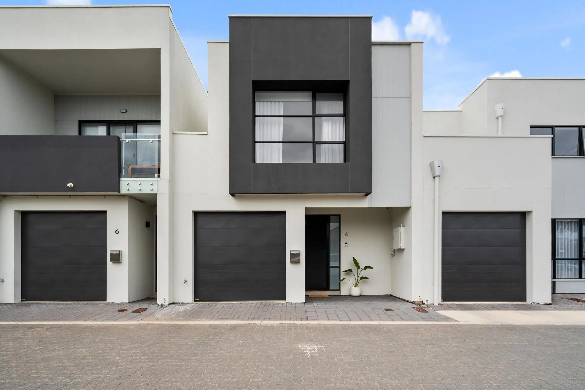 HOUSING DIVERSITY NEIGHBOURHOOD